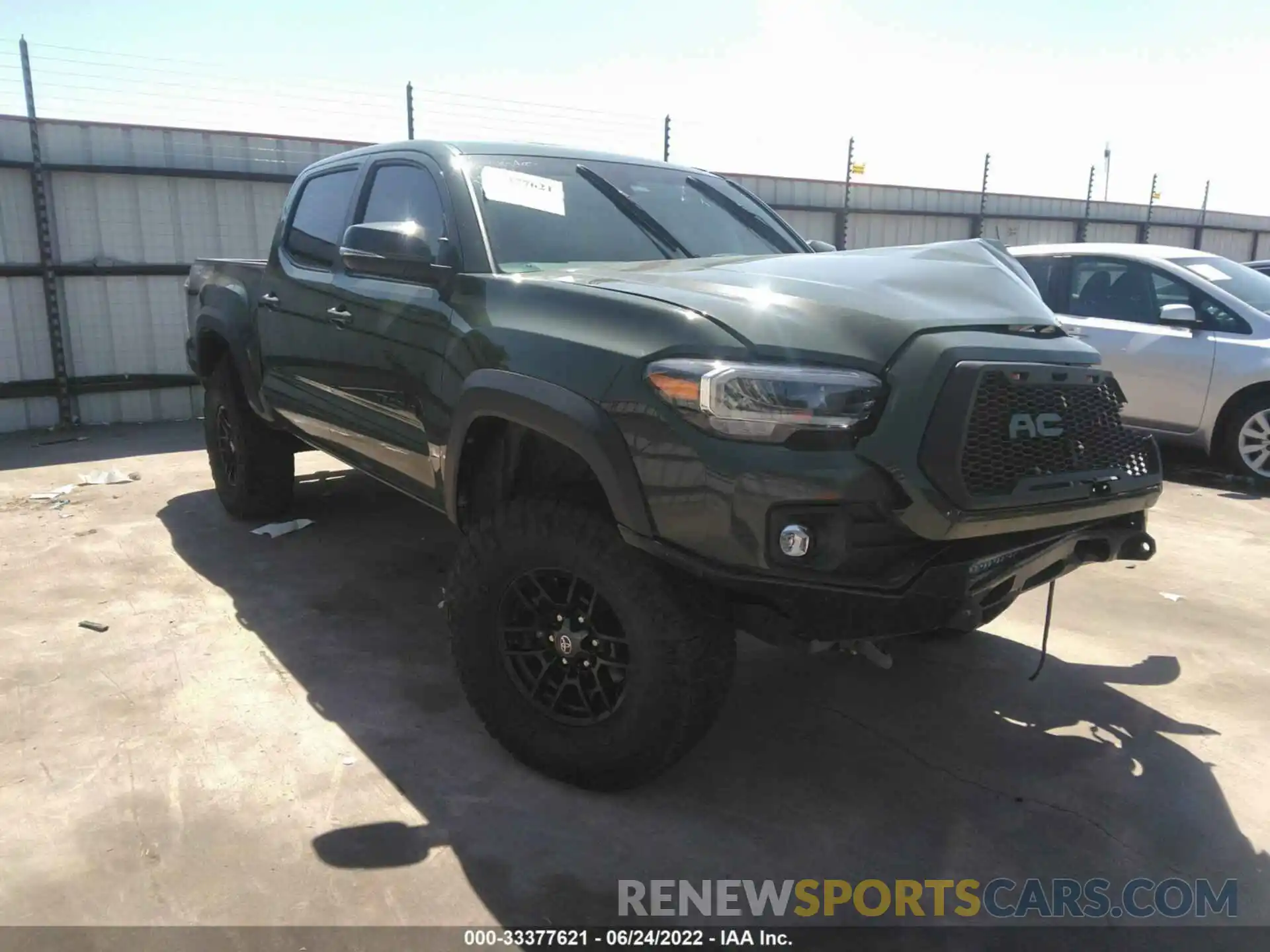 1 Photograph of a damaged car 5TFCZ5AN4MX275734 TOYOTA TACOMA 4WD 2021