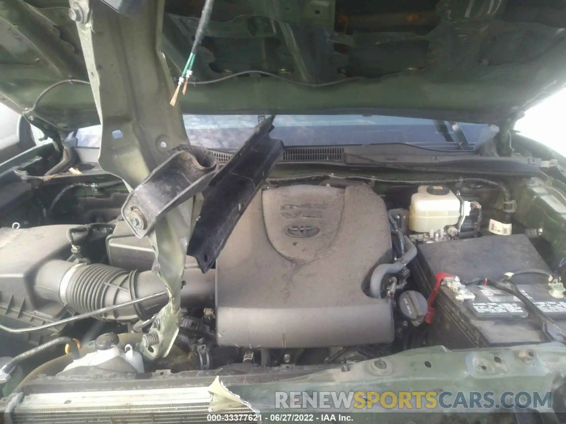 10 Photograph of a damaged car 5TFCZ5AN4MX275734 TOYOTA TACOMA 4WD 2021