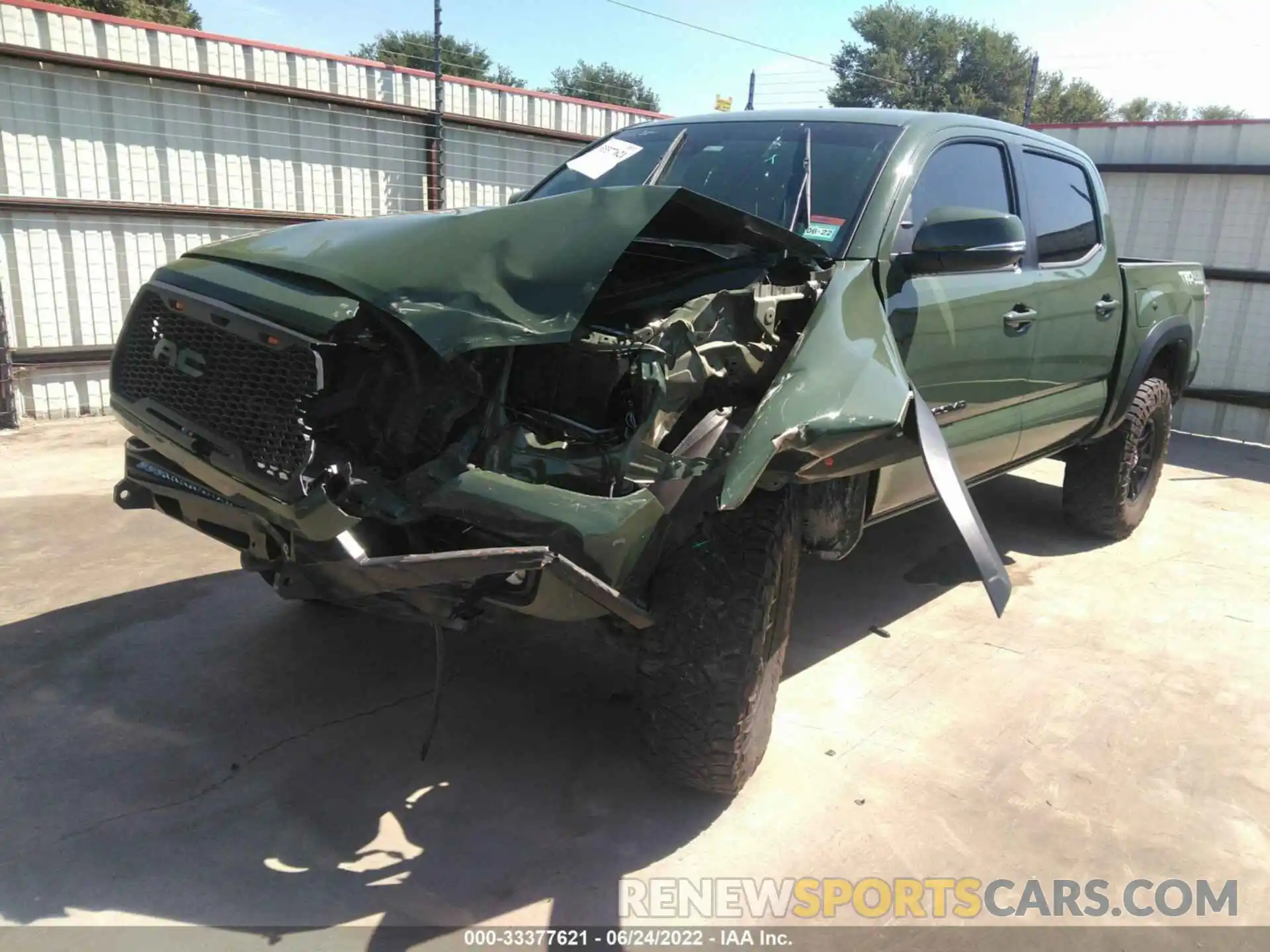 6 Photograph of a damaged car 5TFCZ5AN4MX275734 TOYOTA TACOMA 4WD 2021