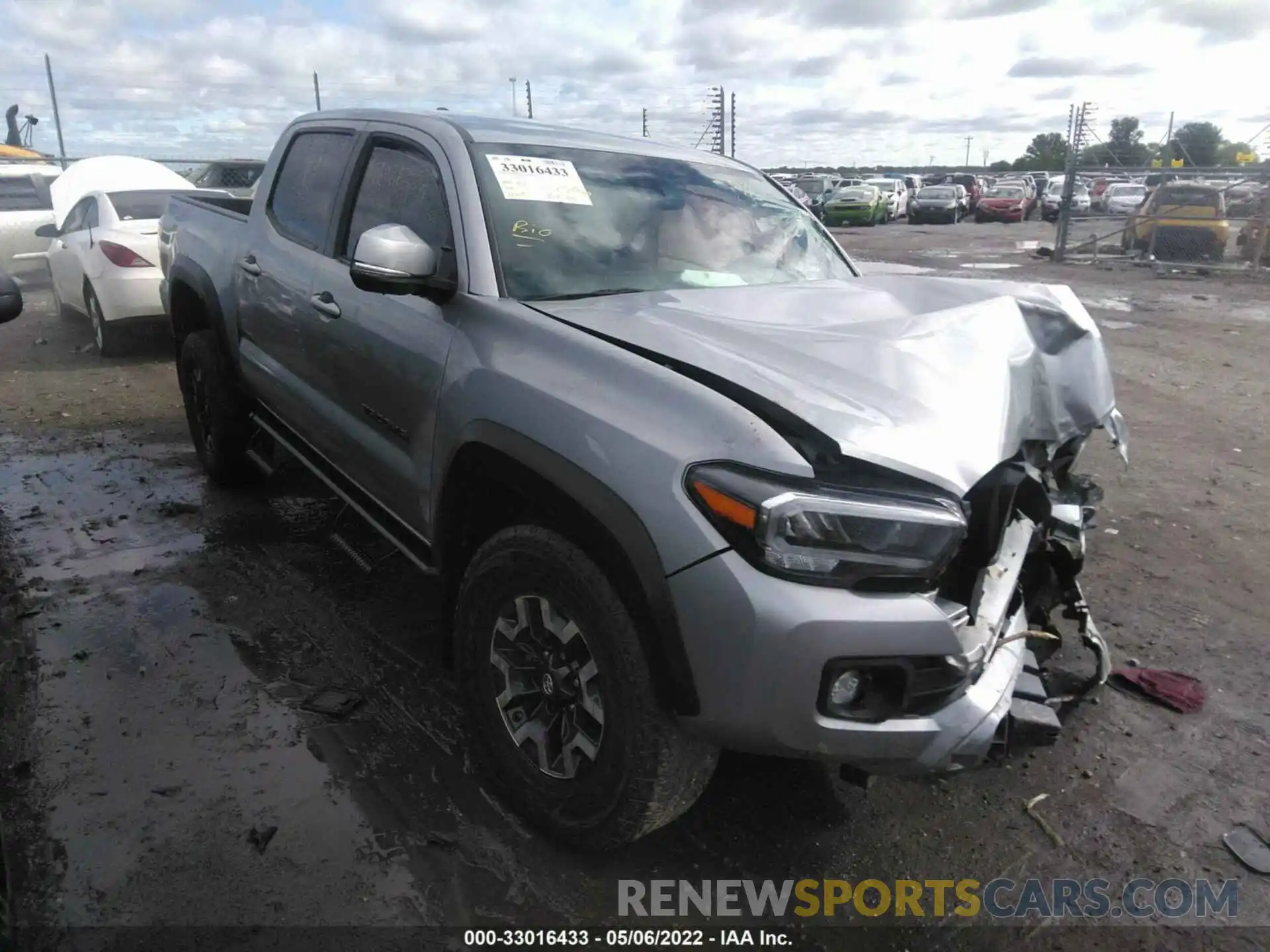 1 Photograph of a damaged car 5TFCZ5AN5MX249952 TOYOTA TACOMA 4WD 2021