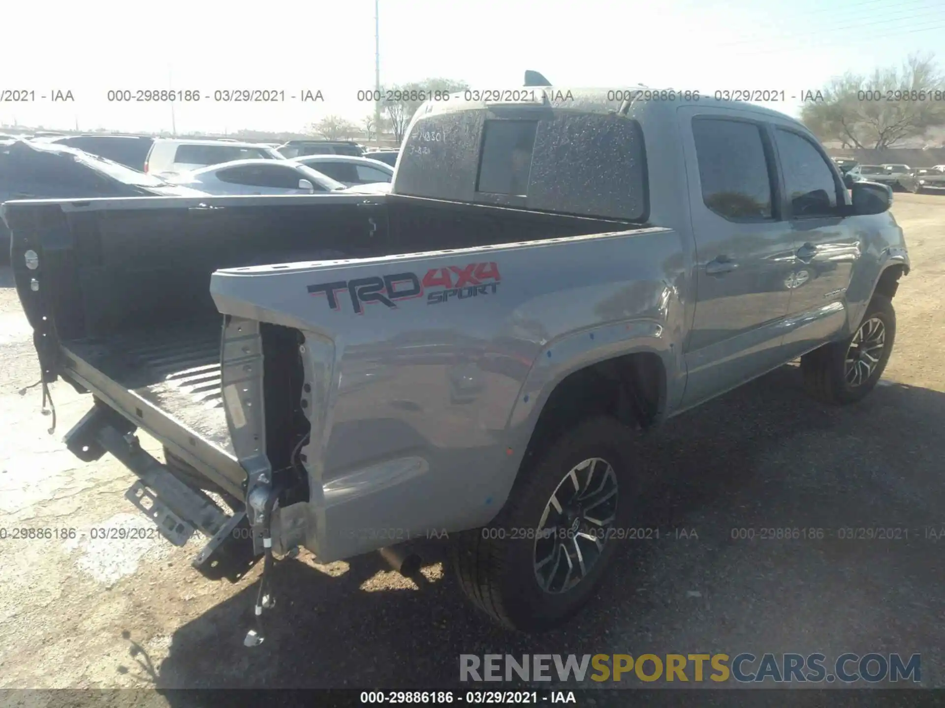 4 Фотография поврежденного автомобиля 5TFCZ5AN5MX254147 TOYOTA TACOMA 4WD 2021