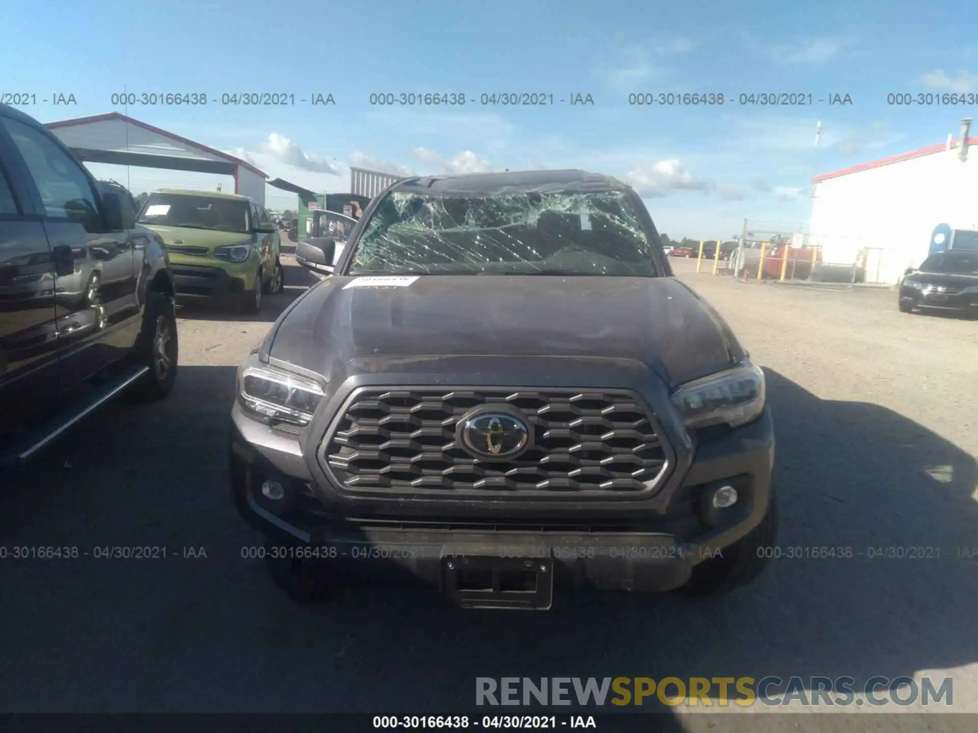 6 Photograph of a damaged car 5TFCZ5AN5MX258361 TOYOTA TACOMA 4WD 2021