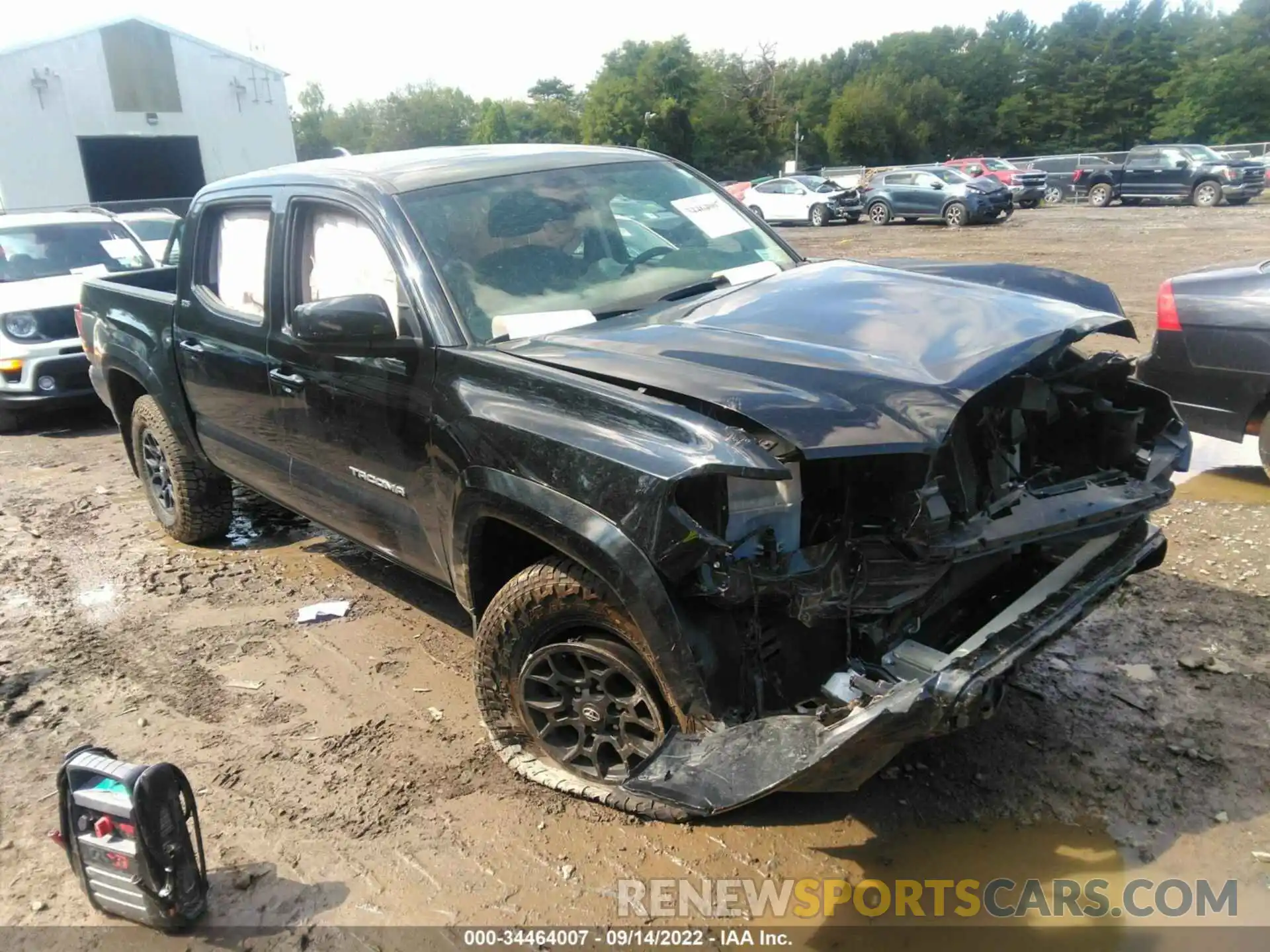 1 Photograph of a damaged car 5TFCZ5AN5MX263611 TOYOTA TACOMA 4WD 2021