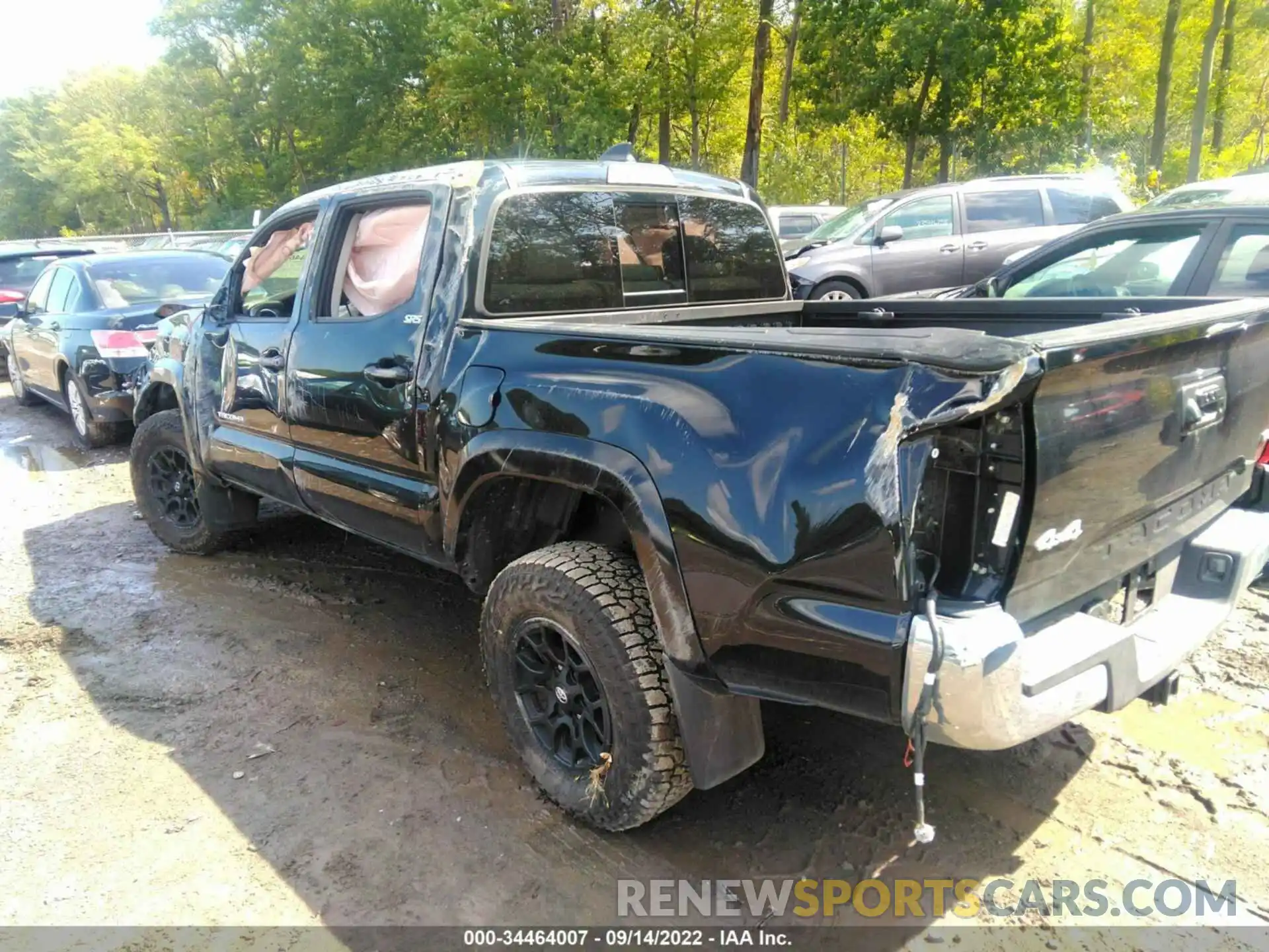 3 Photograph of a damaged car 5TFCZ5AN5MX263611 TOYOTA TACOMA 4WD 2021