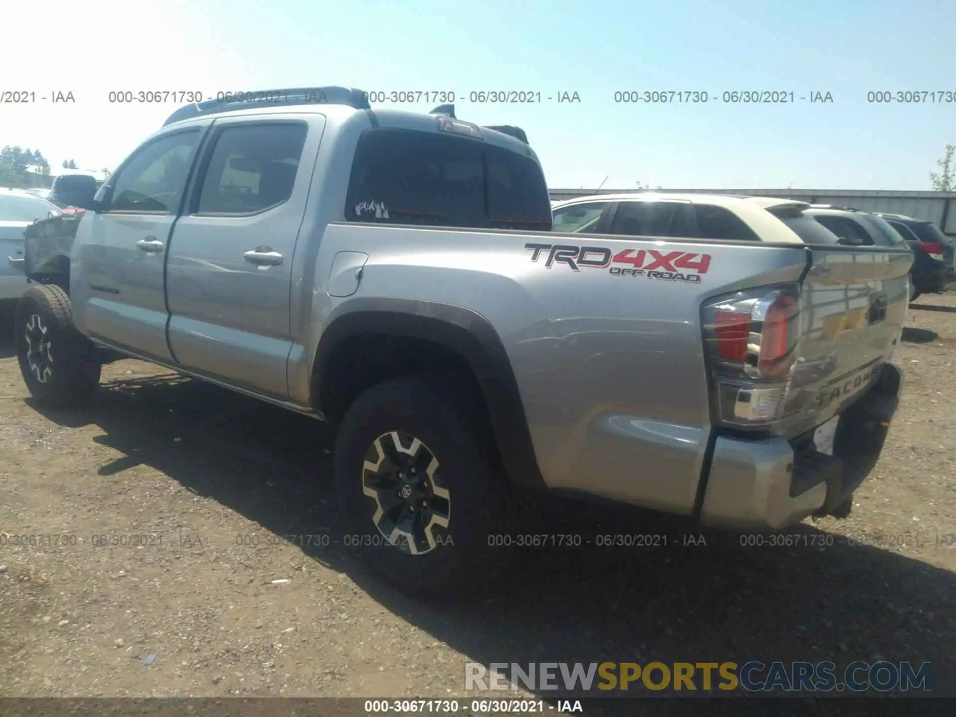 3 Photograph of a damaged car 5TFCZ5AN5MX266749 TOYOTA TACOMA 4WD 2021