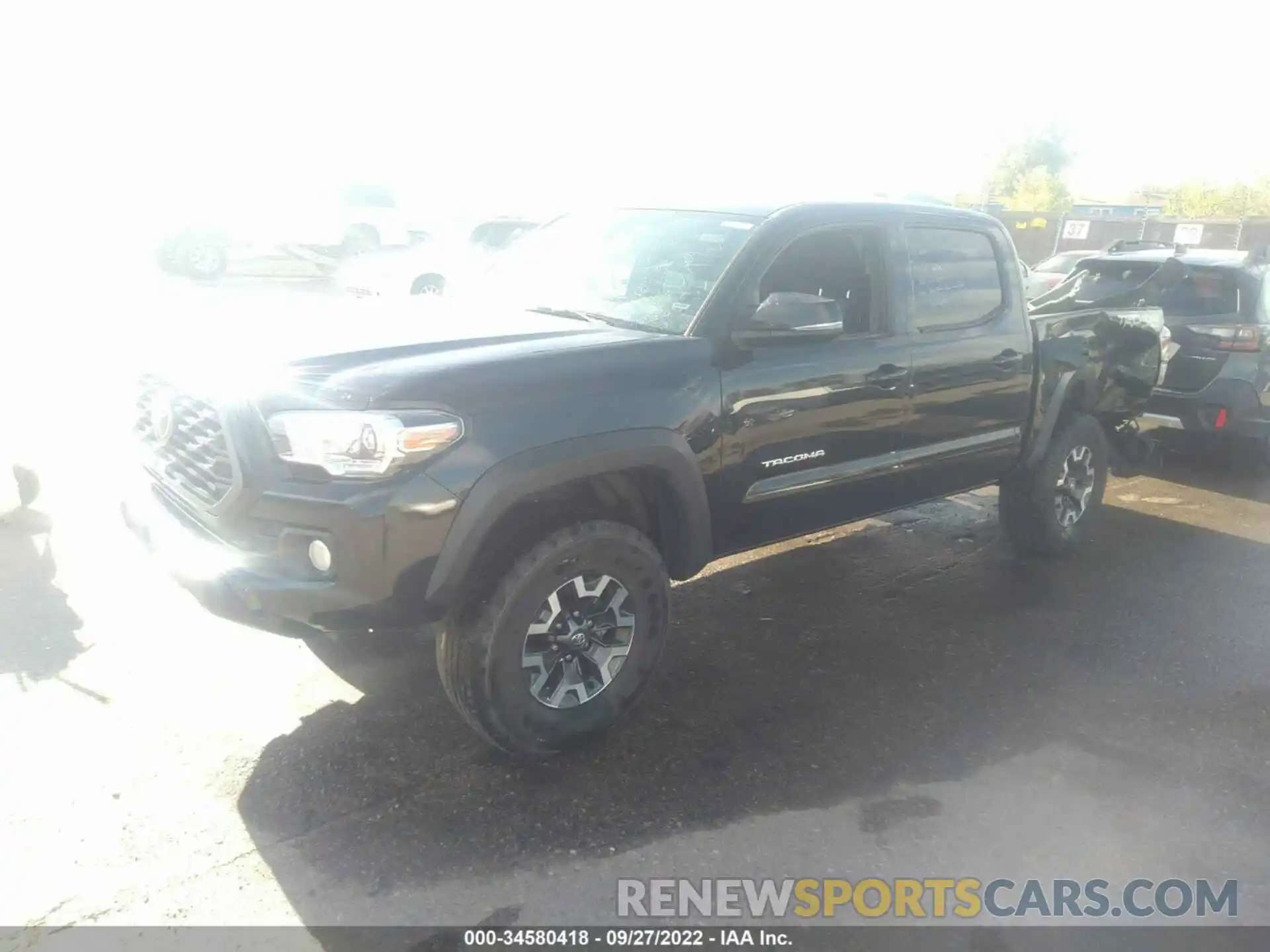 2 Фотография поврежденного автомобиля 5TFCZ5AN5MX270901 TOYOTA TACOMA 4WD 2021