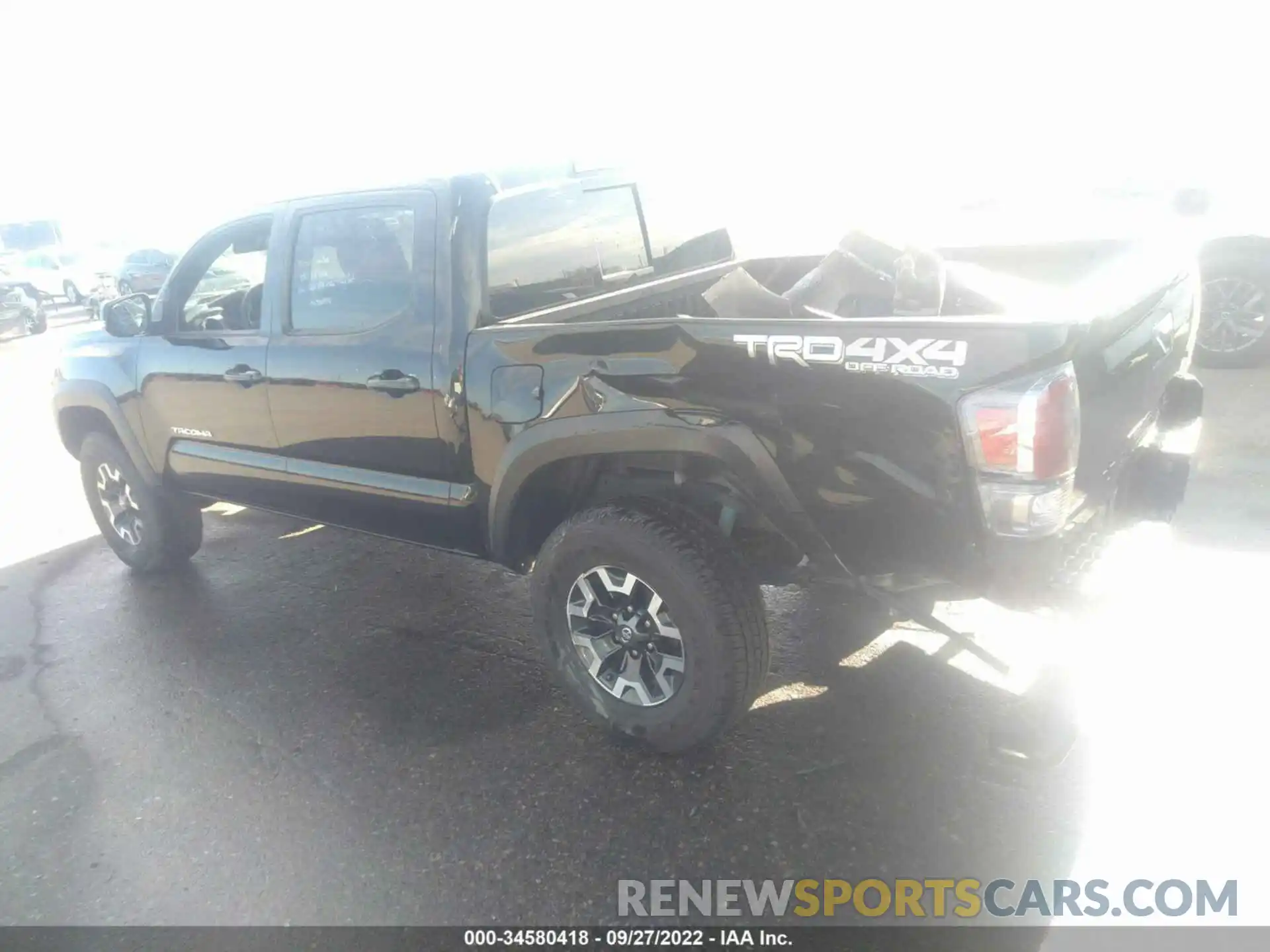 3 Фотография поврежденного автомобиля 5TFCZ5AN5MX270901 TOYOTA TACOMA 4WD 2021