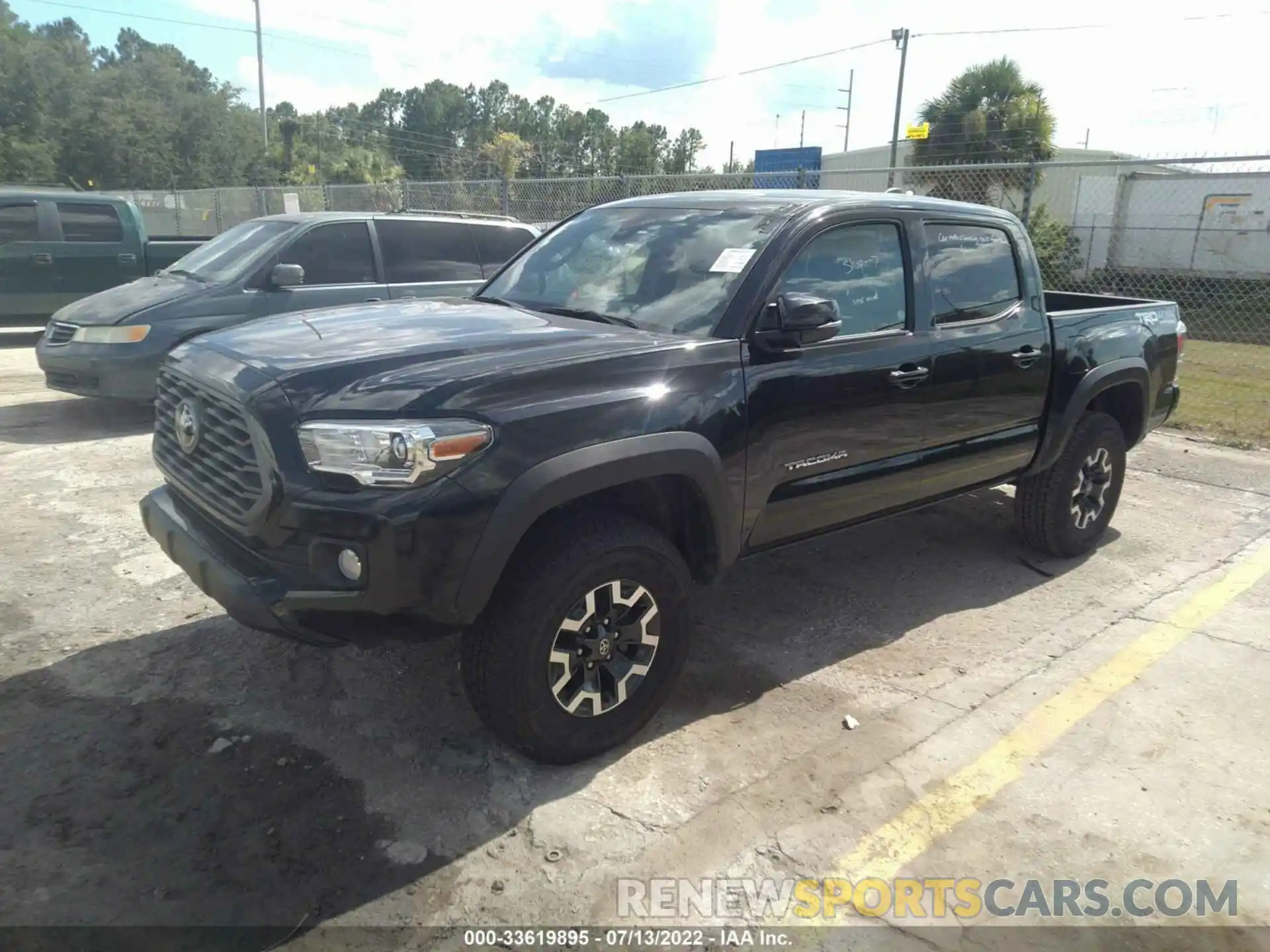 2 Фотография поврежденного автомобиля 5TFCZ5AN5MX271420 TOYOTA TACOMA 4WD 2021