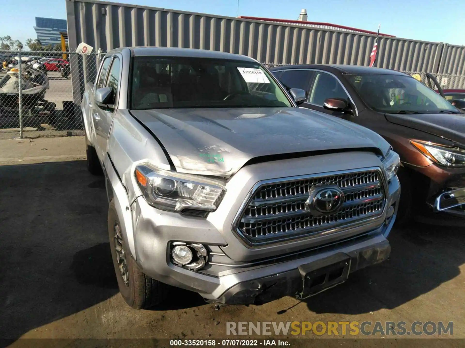 6 Photograph of a damaged car 5TFCZ5AN5MX282384 TOYOTA TACOMA 4WD 2021