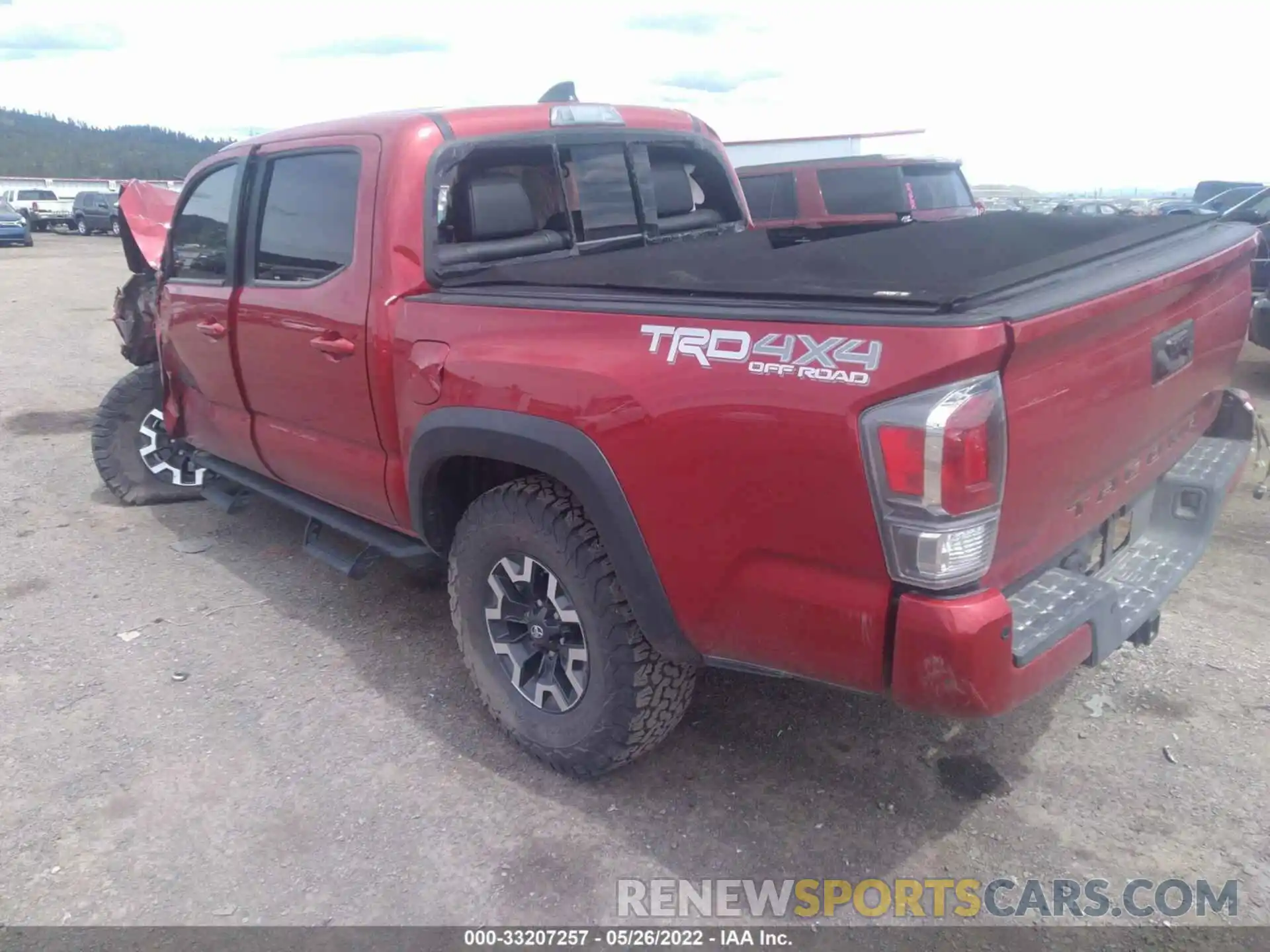 3 Photograph of a damaged car 5TFCZ5AN6MX244551 TOYOTA TACOMA 4WD 2021