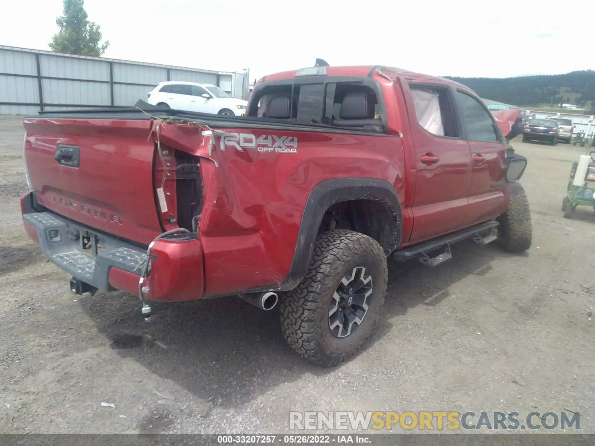 4 Фотография поврежденного автомобиля 5TFCZ5AN6MX244551 TOYOTA TACOMA 4WD 2021