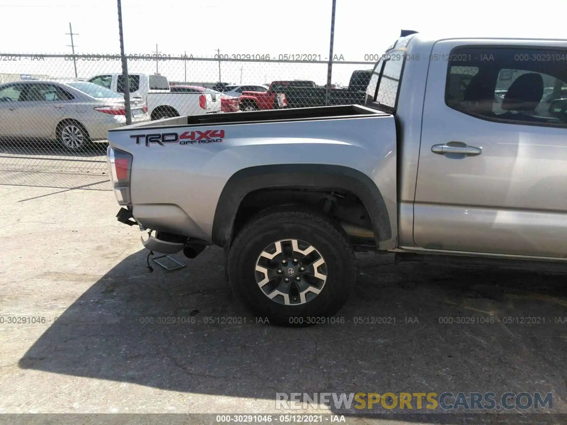 6 Photograph of a damaged car 5TFCZ5AN6MX256649 TOYOTA TACOMA 4WD 2021