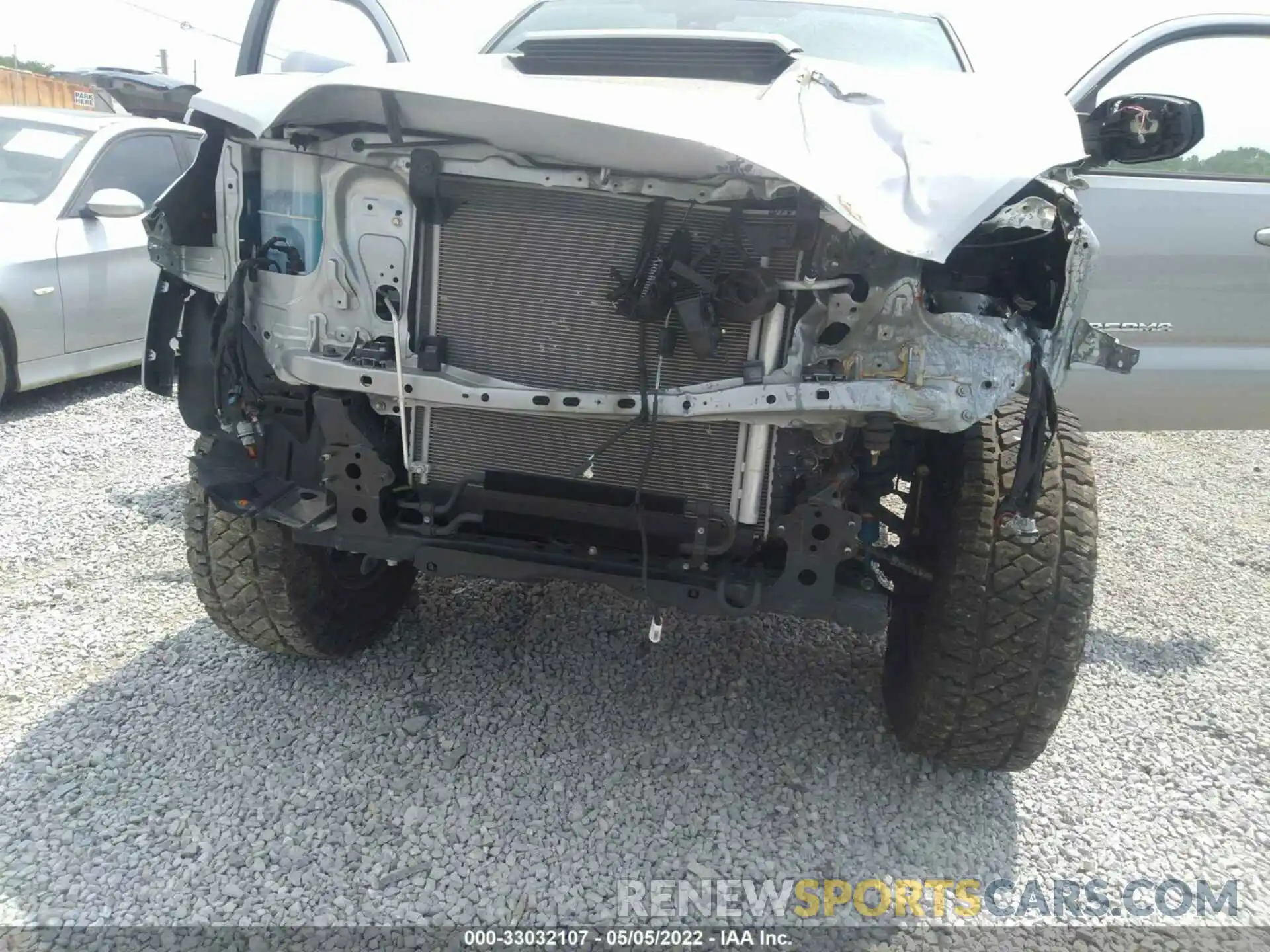 6 Photograph of a damaged car 5TFCZ5AN6MX257199 TOYOTA TACOMA 4WD 2021