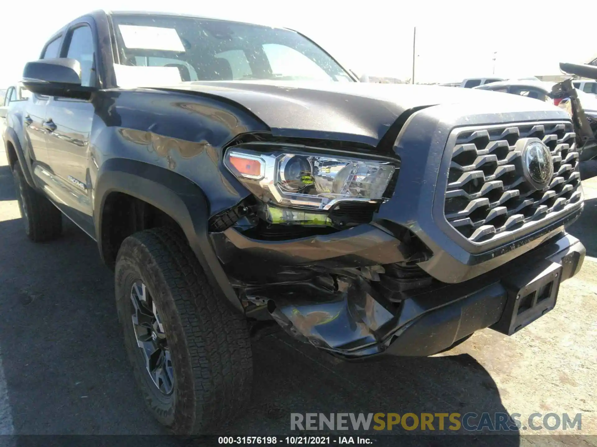 6 Фотография поврежденного автомобиля 5TFCZ5AN6MX259289 TOYOTA TACOMA 4WD 2021