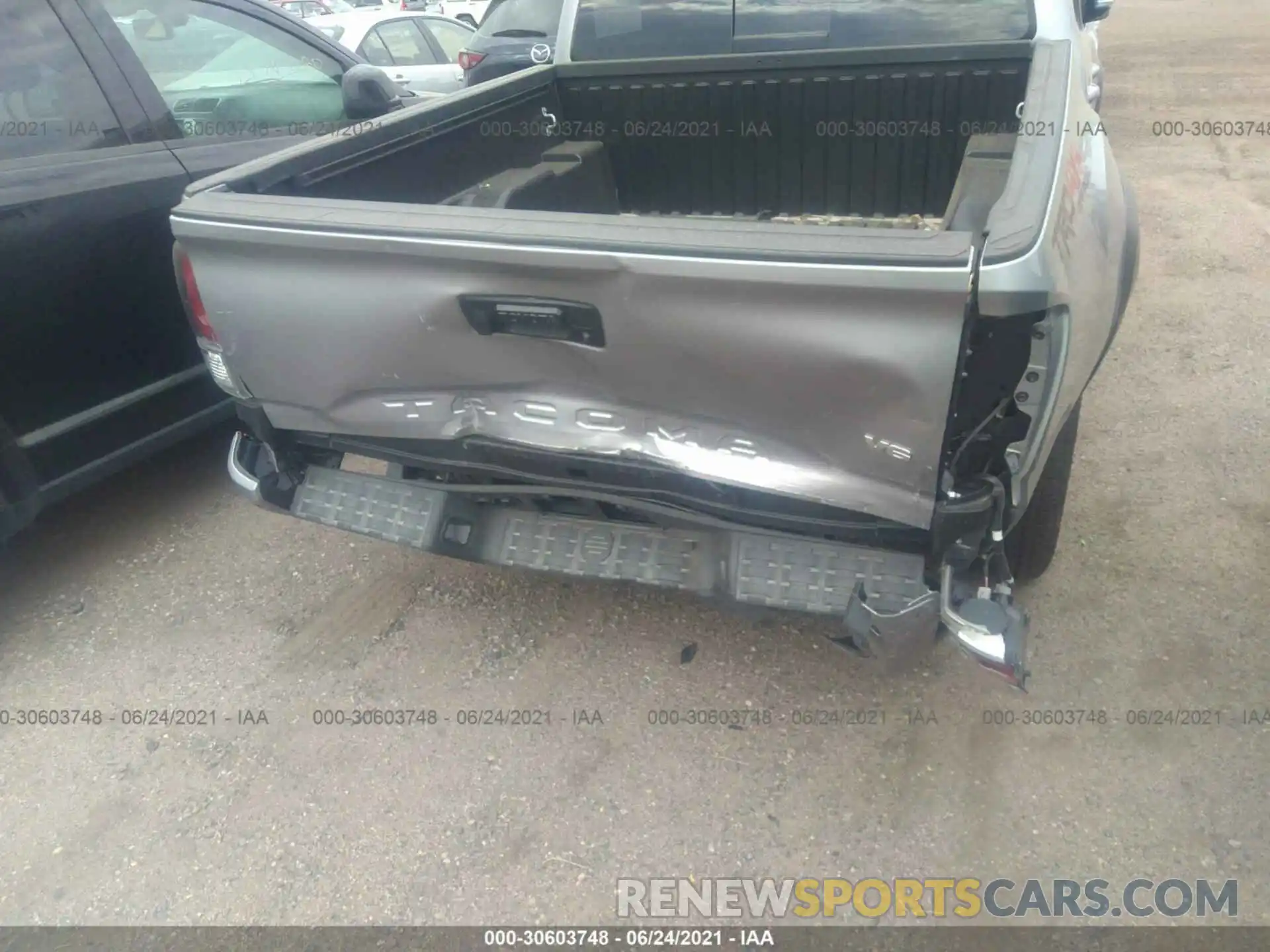 6 Photograph of a damaged car 5TFCZ5AN6MX265643 TOYOTA TACOMA 4WD 2021