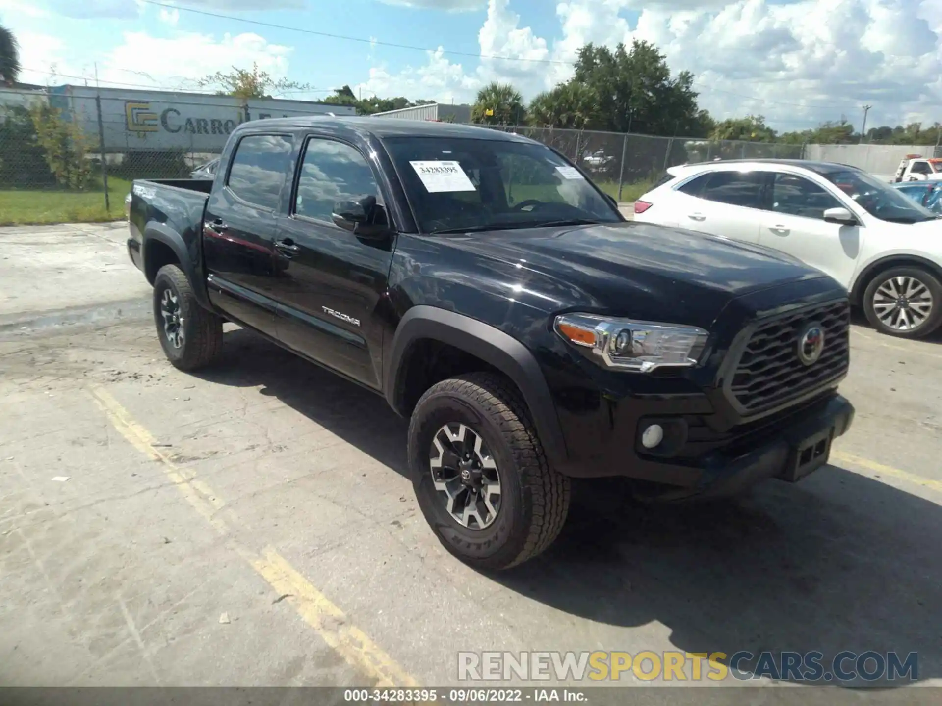 1 Фотография поврежденного автомобиля 5TFCZ5AN6MX267005 TOYOTA TACOMA 4WD 2021