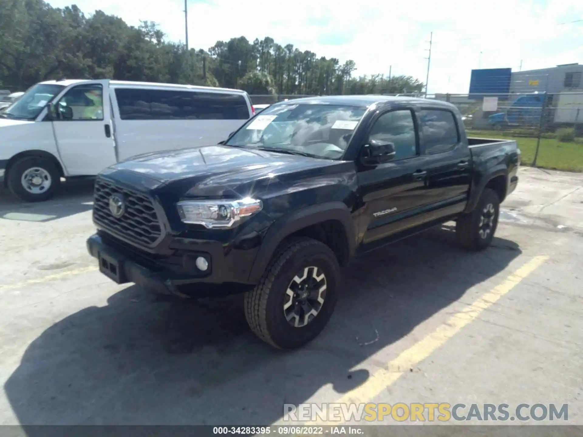 2 Фотография поврежденного автомобиля 5TFCZ5AN6MX267005 TOYOTA TACOMA 4WD 2021