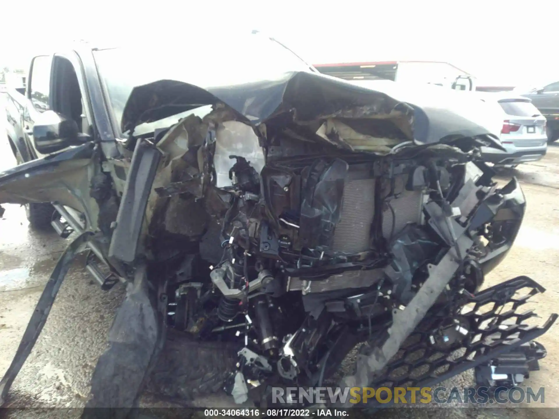 6 Photograph of a damaged car 5TFCZ5AN6MX274830 TOYOTA TACOMA 4WD 2021