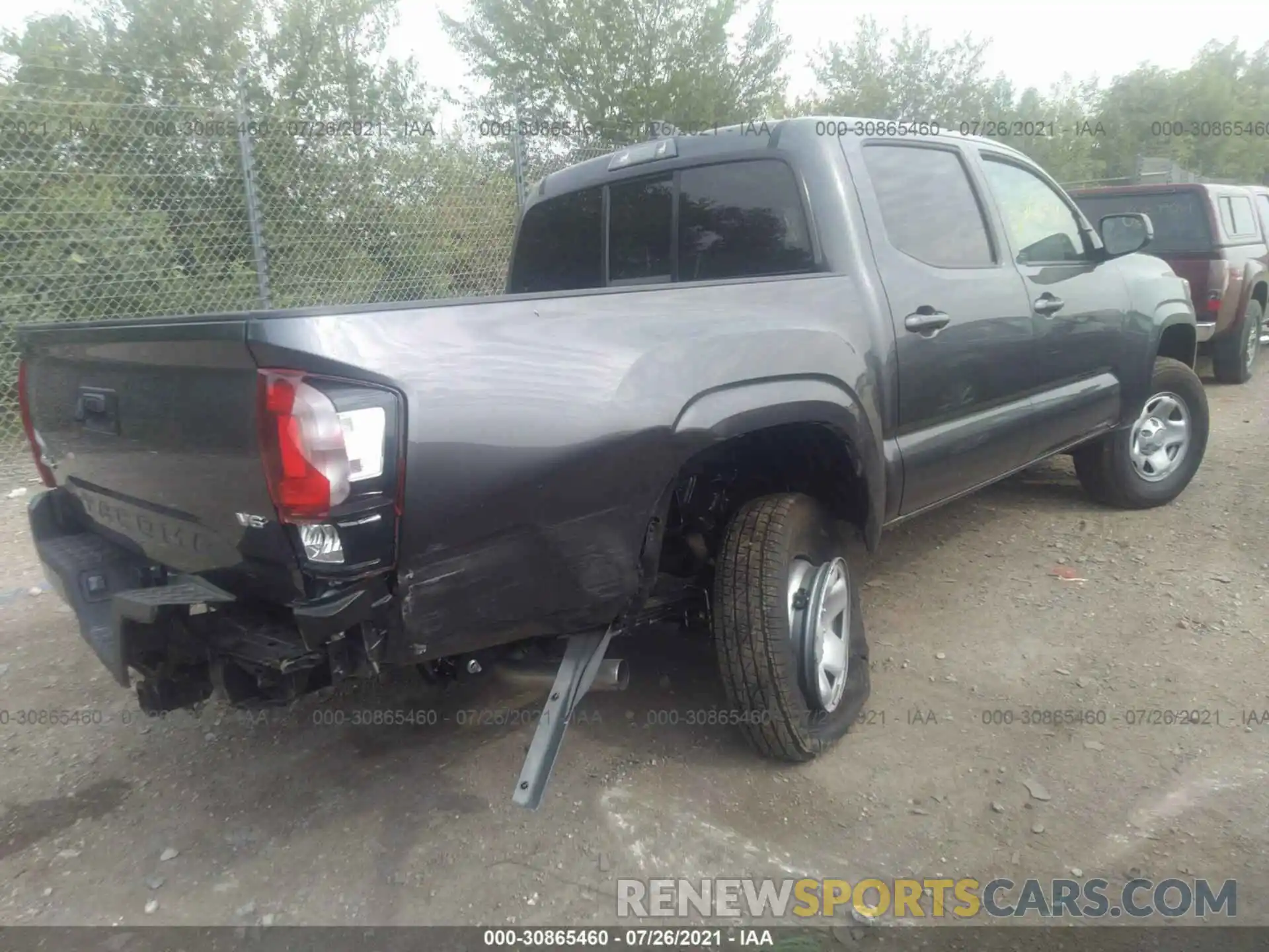 4 Фотография поврежденного автомобиля 5TFCZ5AN6MX277310 TOYOTA TACOMA 4WD 2021