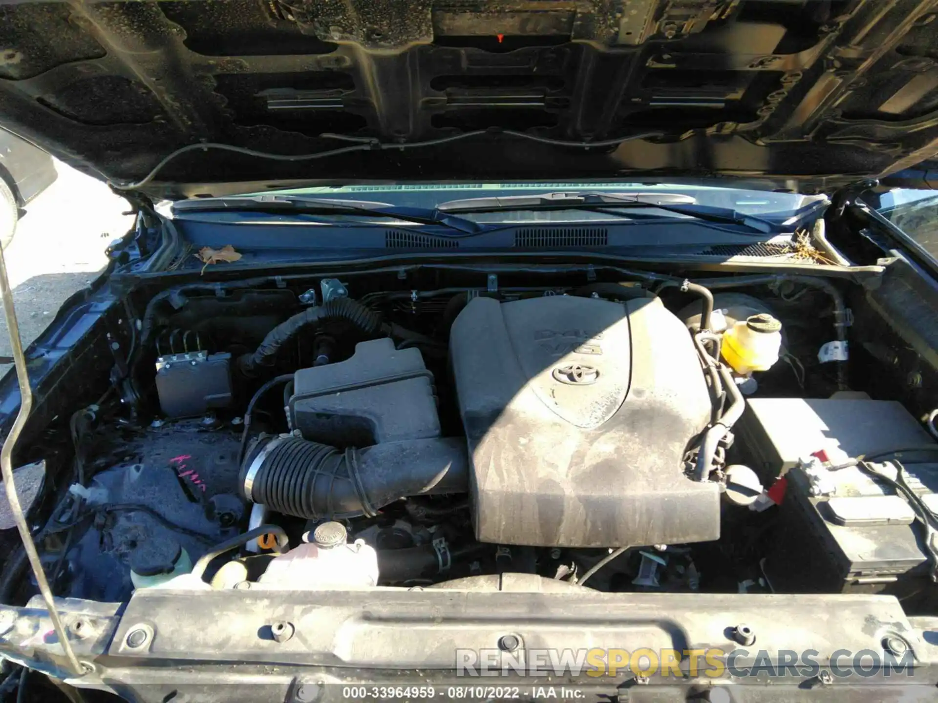 10 Photograph of a damaged car 5TFCZ5AN6MX277503 TOYOTA TACOMA 4WD 2021