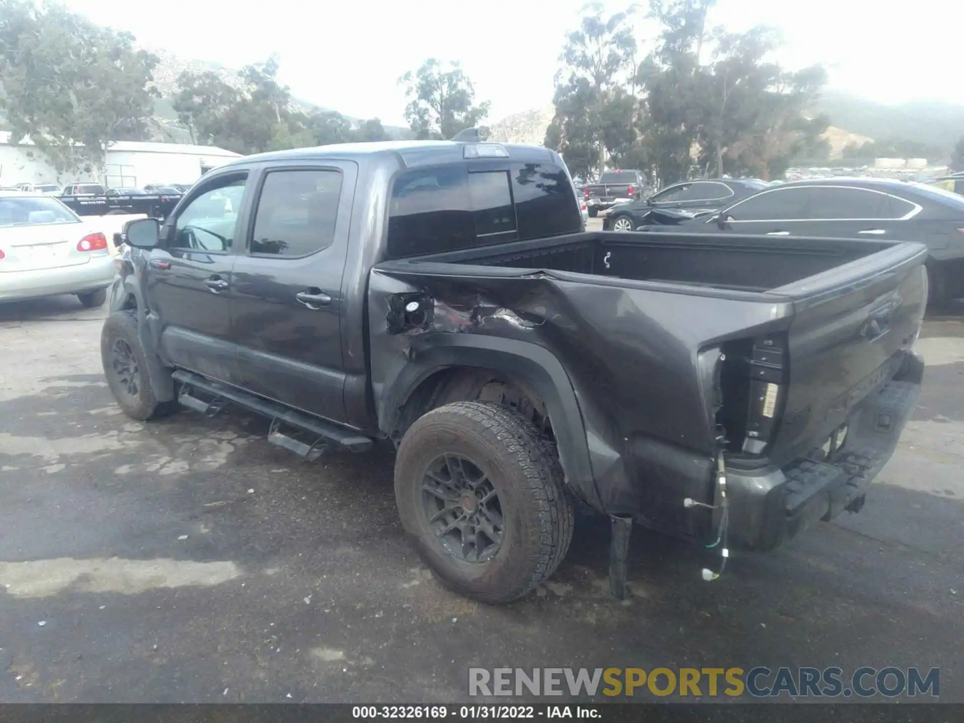 3 Photograph of a damaged car 5TFCZ5AN7MX246728 TOYOTA TACOMA 4WD 2021