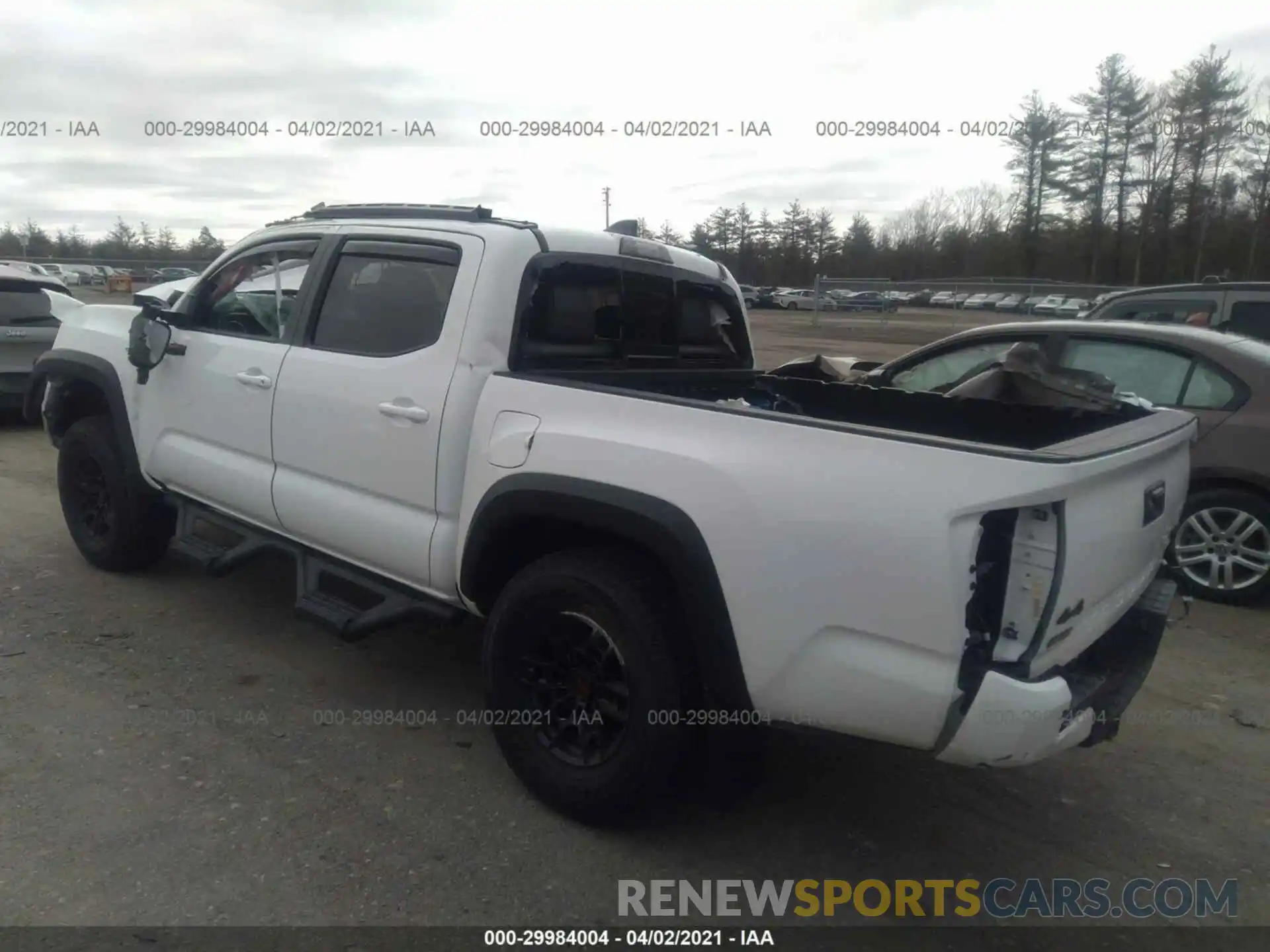 3 Фотография поврежденного автомобиля 5TFCZ5AN7MX247510 TOYOTA TACOMA 4WD 2021