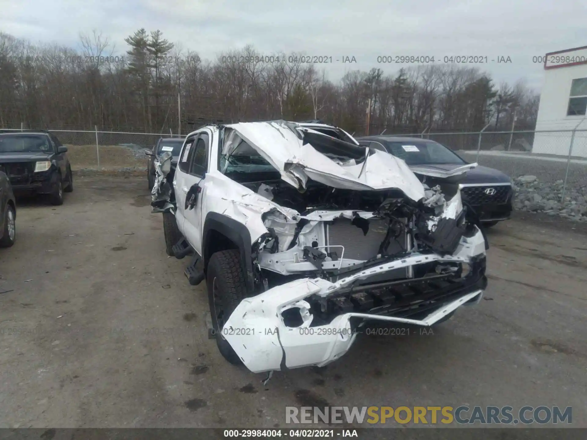 6 Photograph of a damaged car 5TFCZ5AN7MX247510 TOYOTA TACOMA 4WD 2021