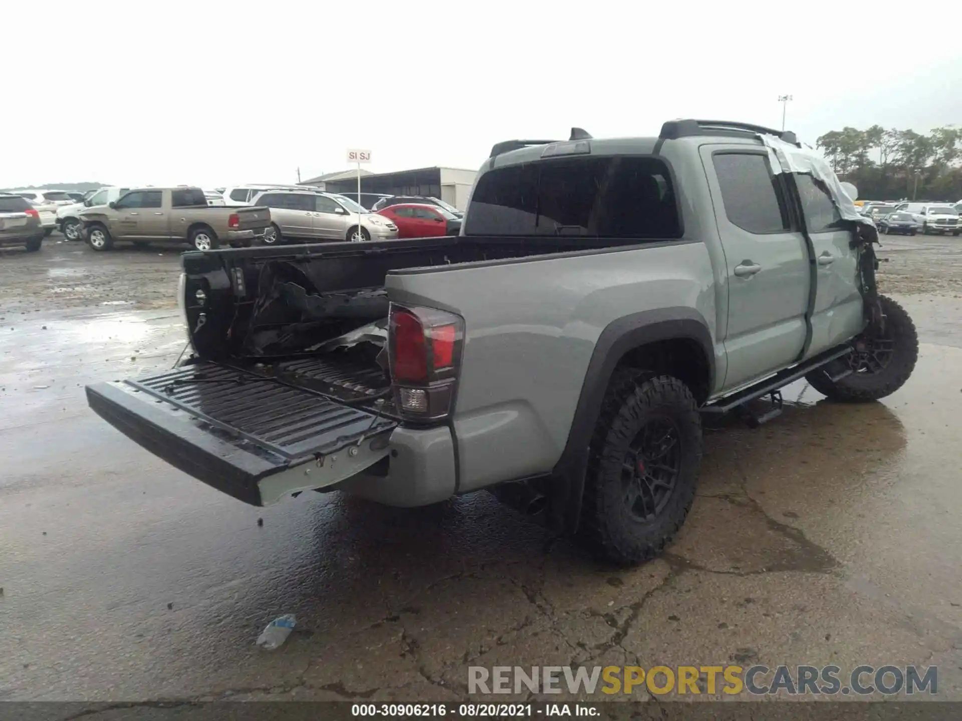 4 Фотография поврежденного автомобиля 5TFCZ5AN7MX254697 TOYOTA TACOMA 4WD 2021