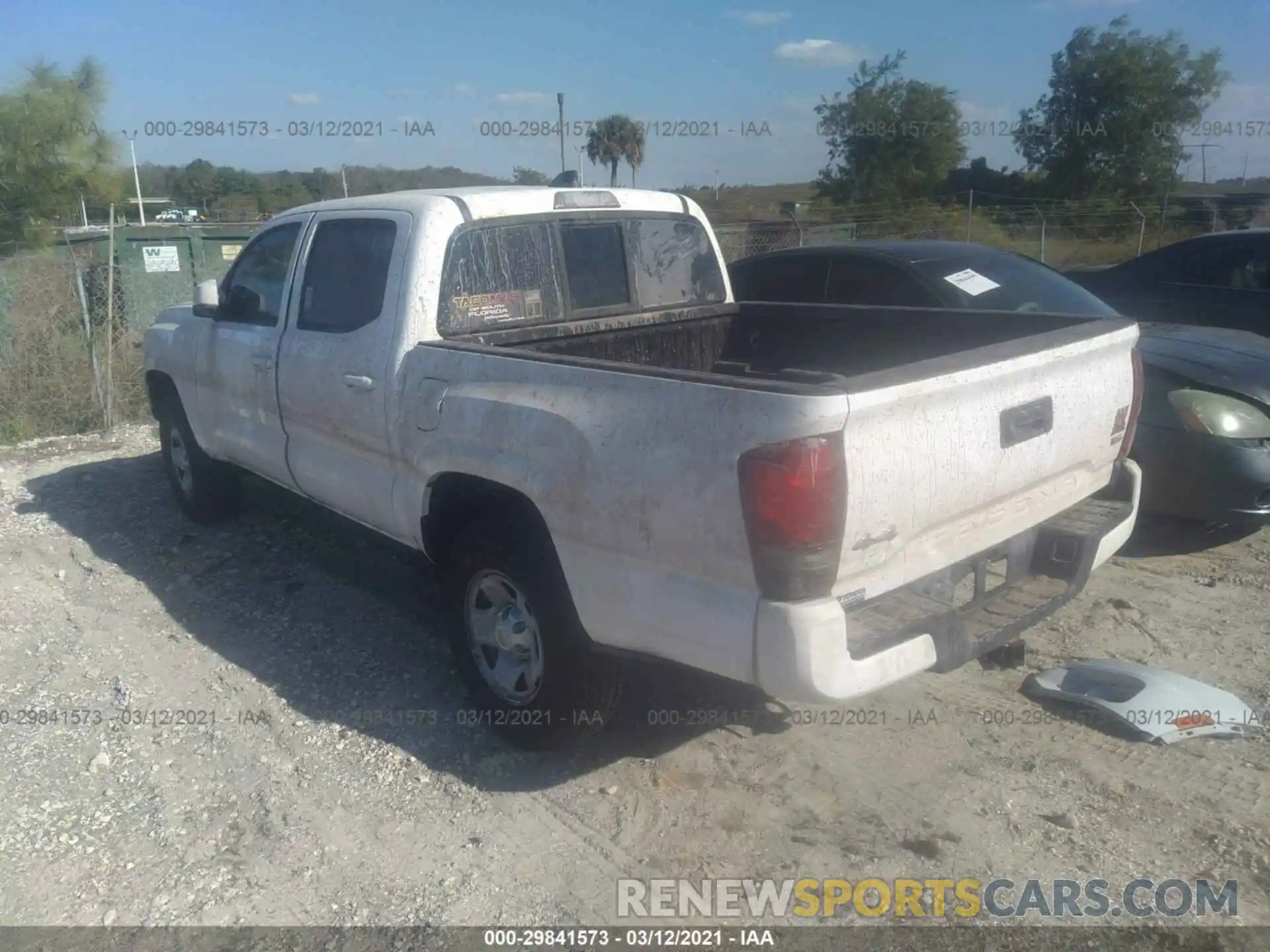 3 Photograph of a damaged car 5TFCZ5AN7MX258460 TOYOTA TACOMA 4WD 2021