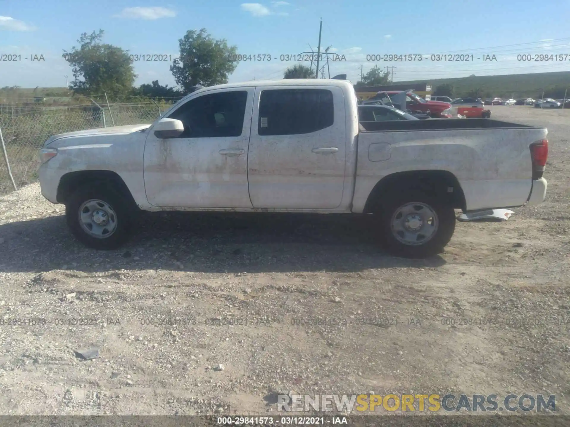 6 Photograph of a damaged car 5TFCZ5AN7MX258460 TOYOTA TACOMA 4WD 2021