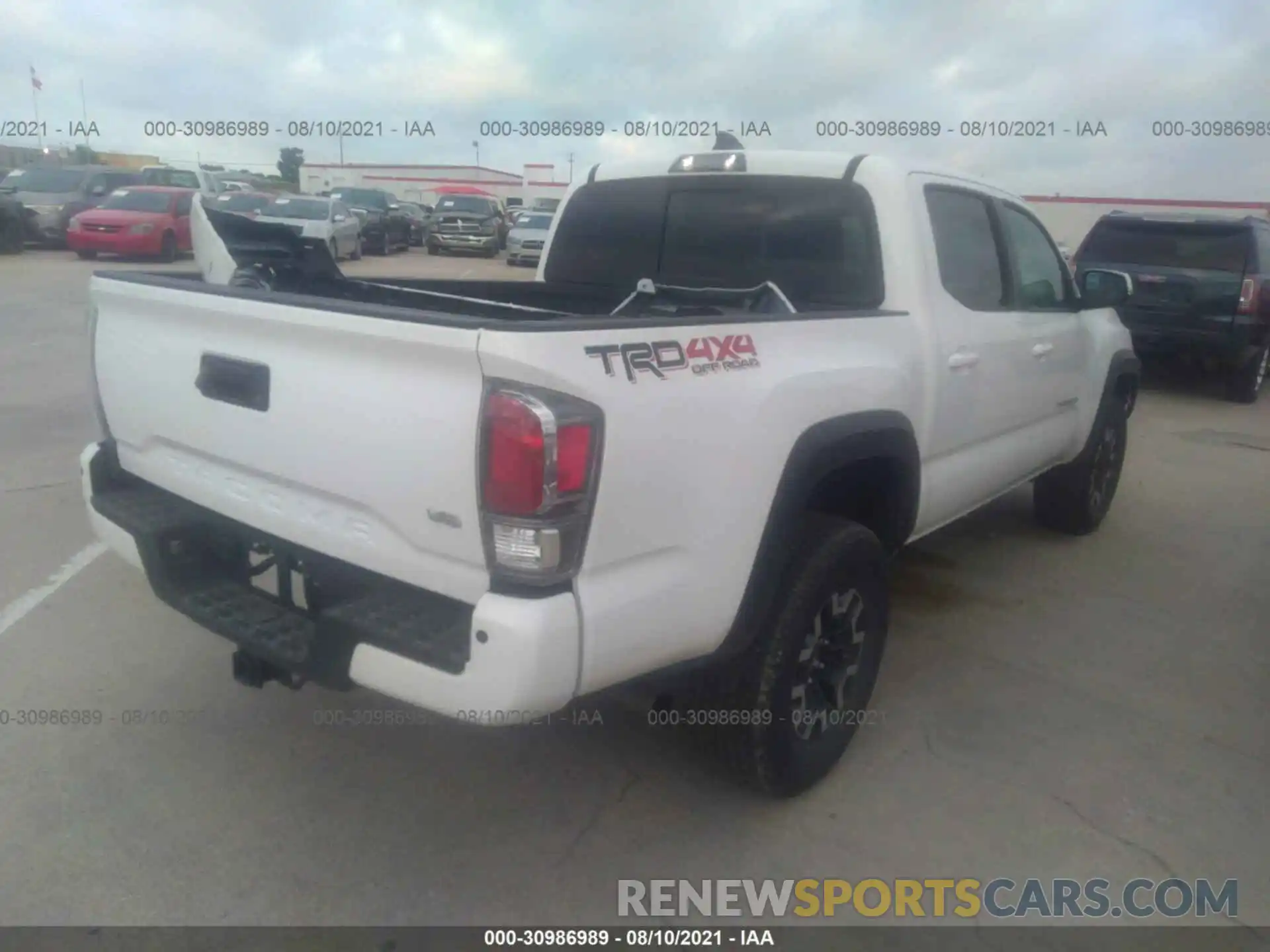 4 Фотография поврежденного автомобиля 5TFCZ5AN7MX258782 TOYOTA TACOMA 4WD 2021