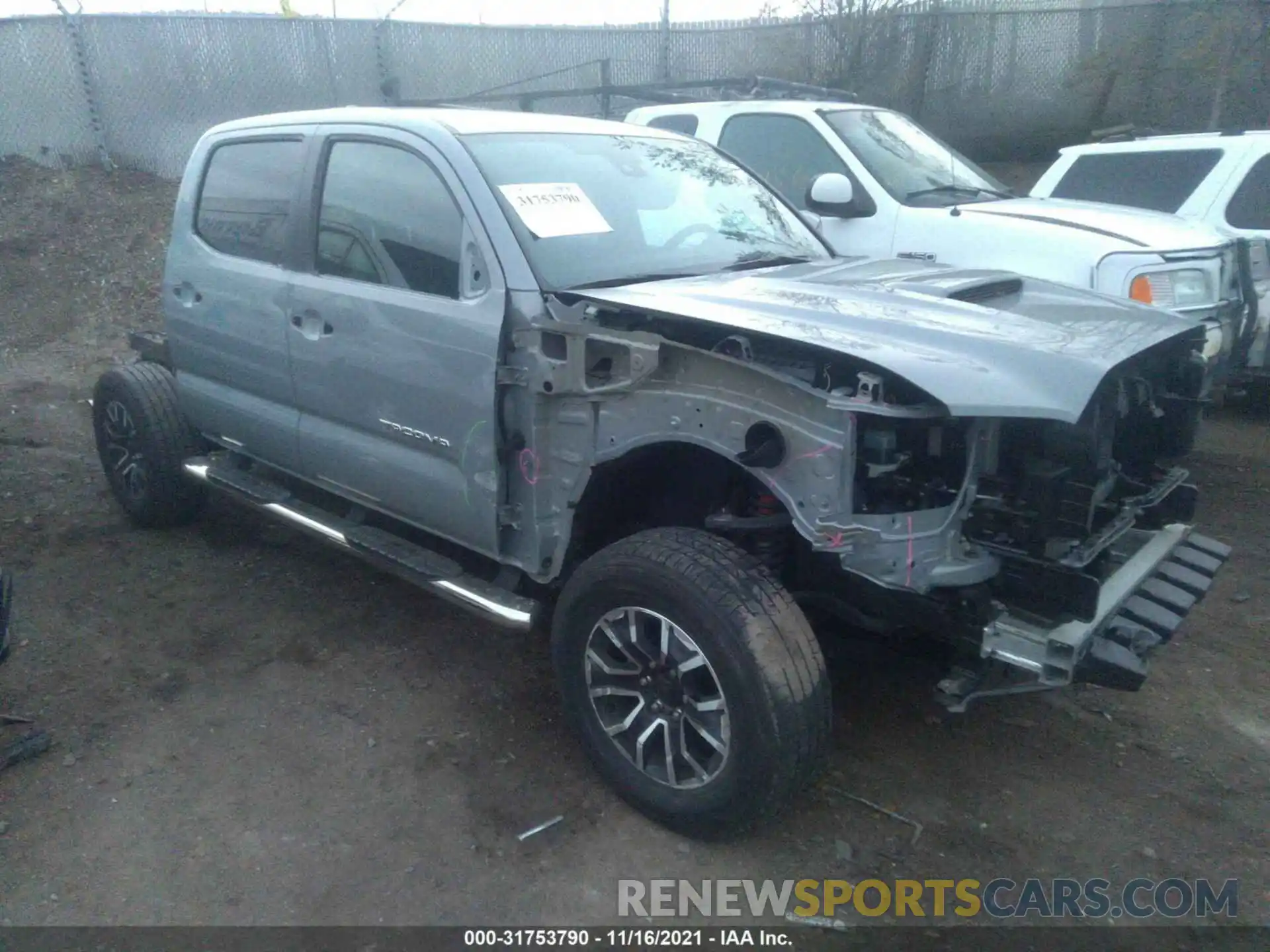 1 Photograph of a damaged car 5TFCZ5AN7MX259916 TOYOTA TACOMA 4WD 2021