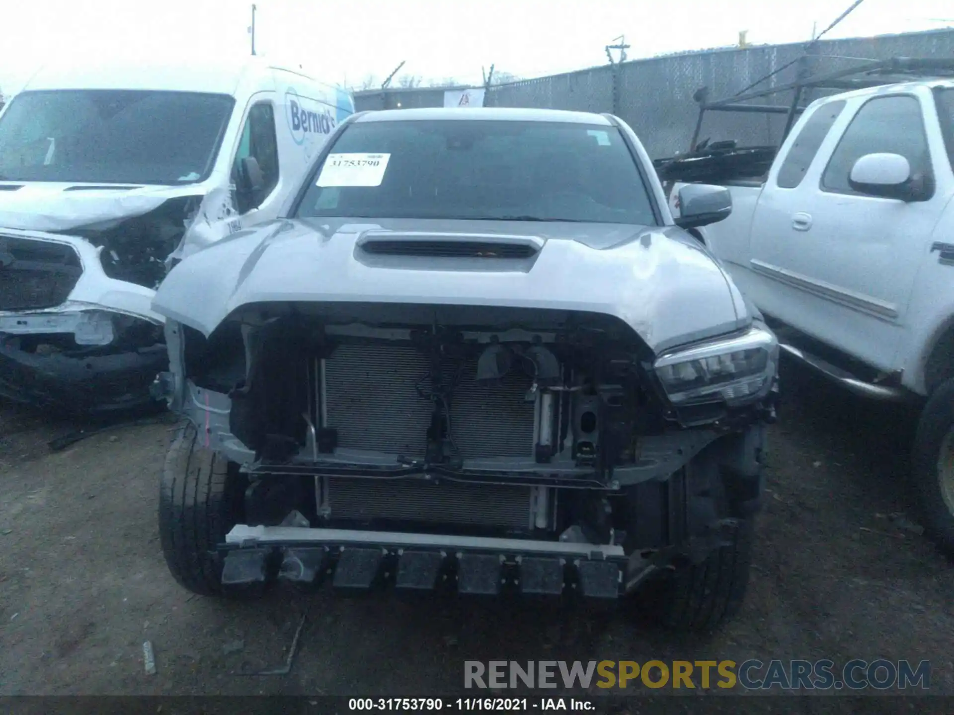 6 Фотография поврежденного автомобиля 5TFCZ5AN7MX259916 TOYOTA TACOMA 4WD 2021