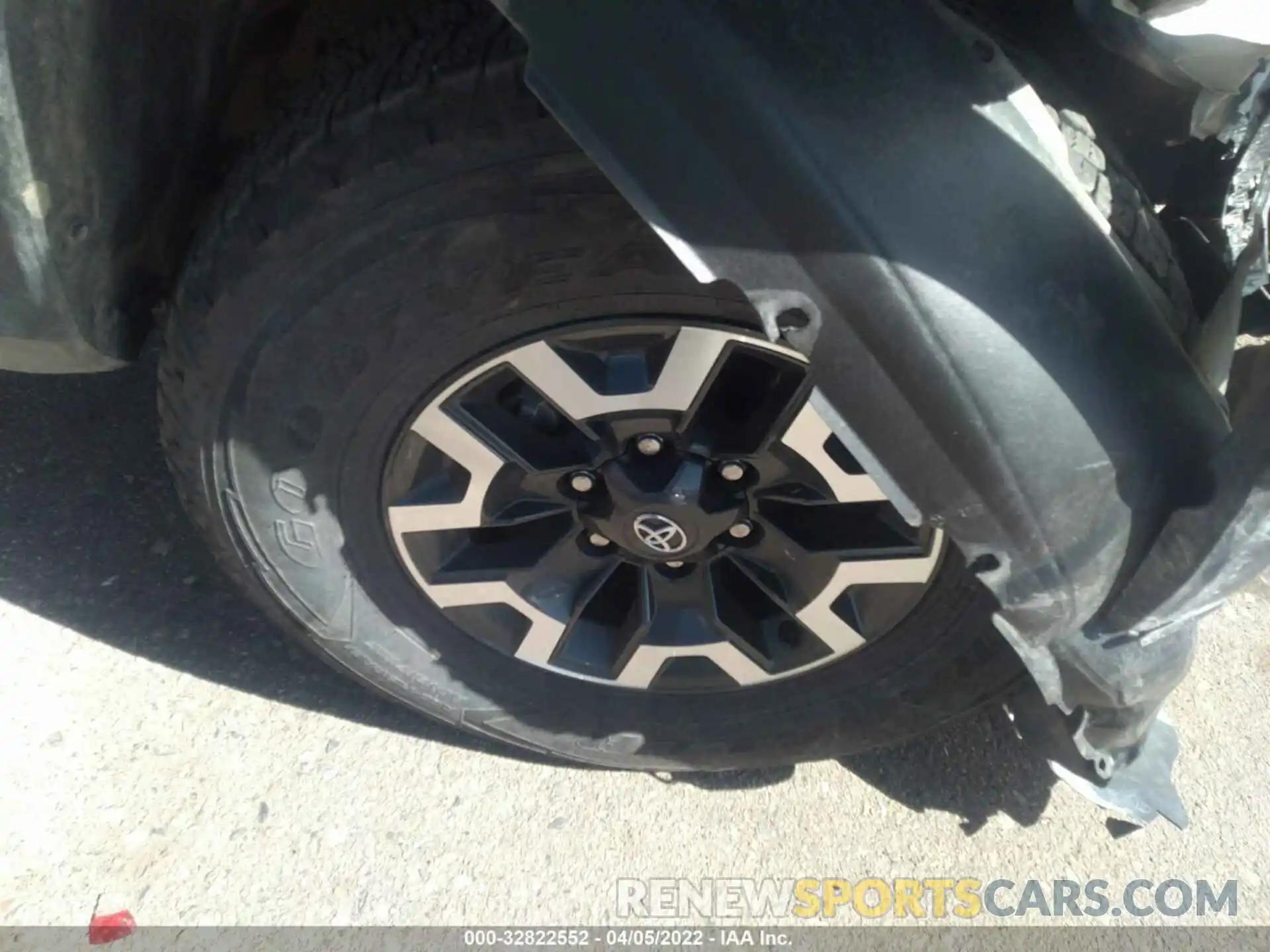 14 Фотография поврежденного автомобиля 5TFCZ5AN7MX265005 TOYOTA TACOMA 4WD 2021