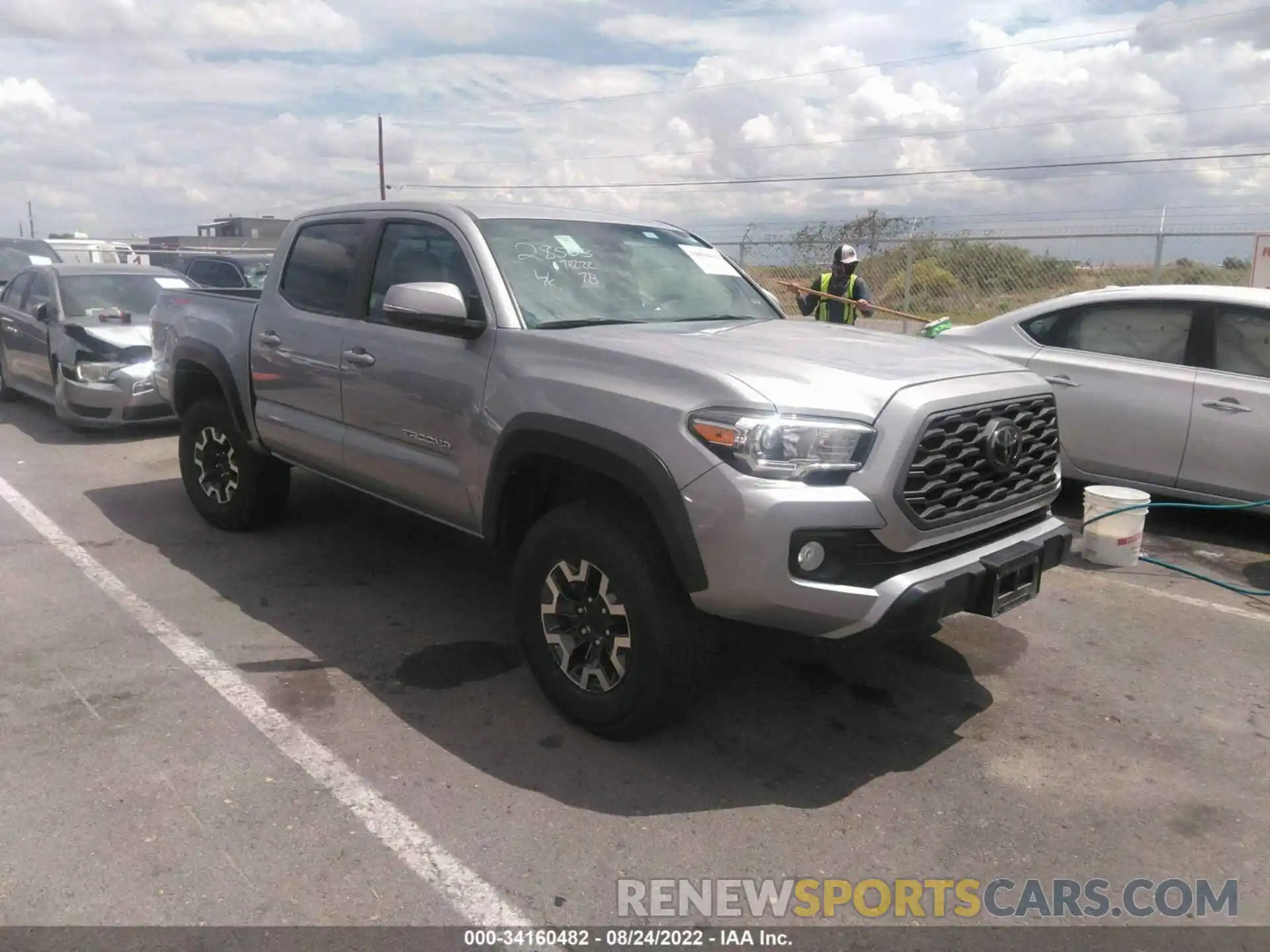 1 Photograph of a damaged car 5TFCZ5AN7MX268759 TOYOTA TACOMA 4WD 2021