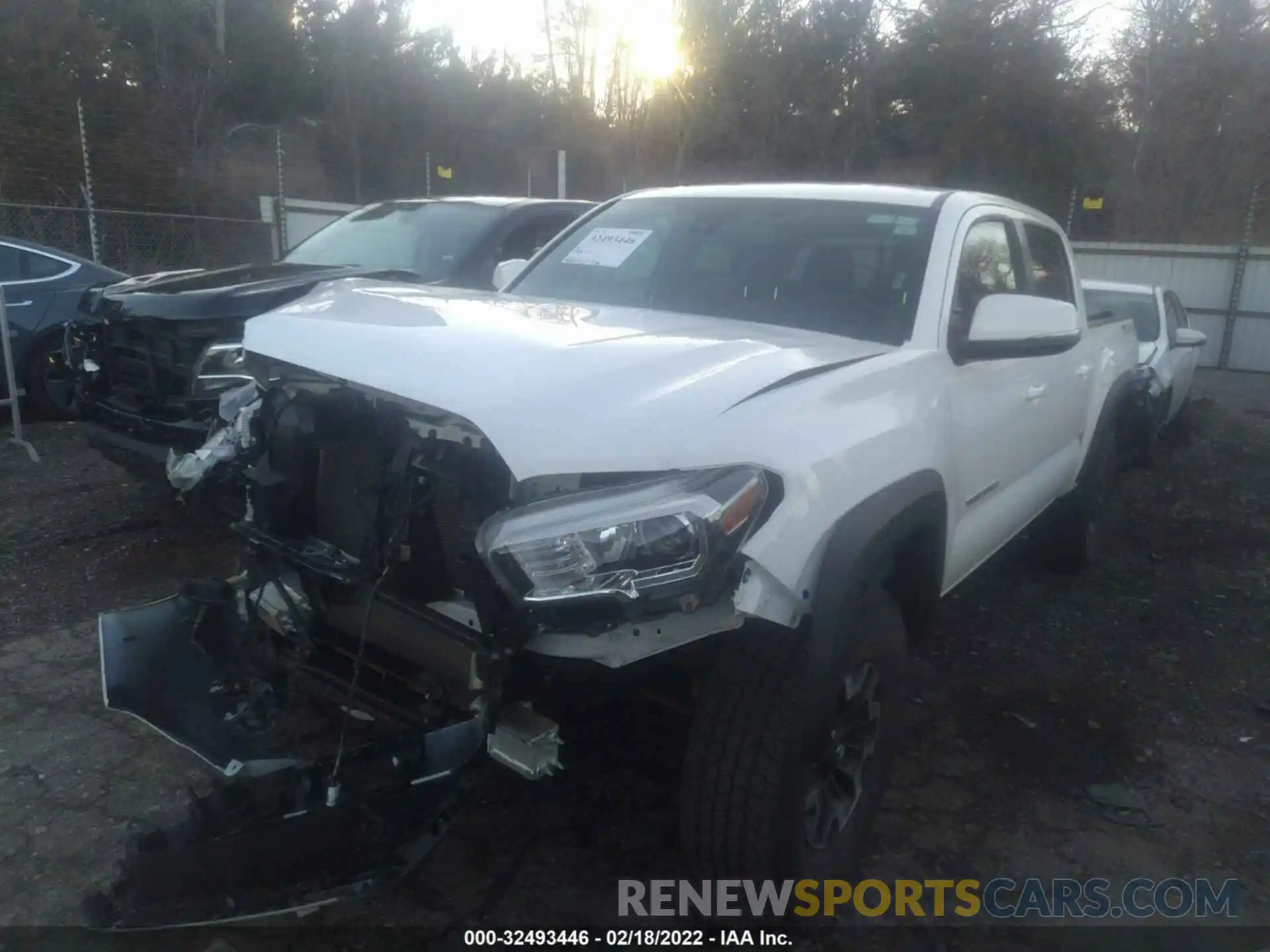 2 Фотография поврежденного автомобиля 5TFCZ5AN7MX269555 TOYOTA TACOMA 4WD 2021