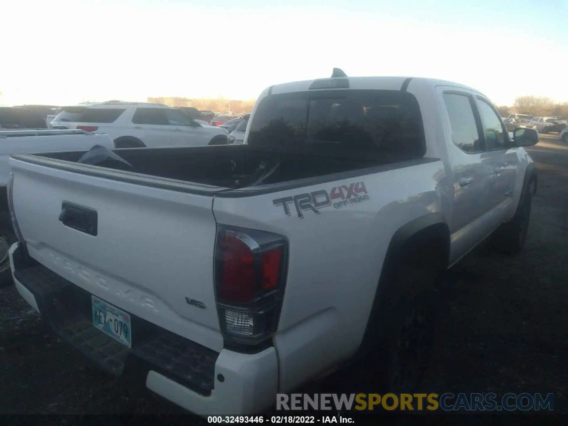 4 Фотография поврежденного автомобиля 5TFCZ5AN7MX269555 TOYOTA TACOMA 4WD 2021