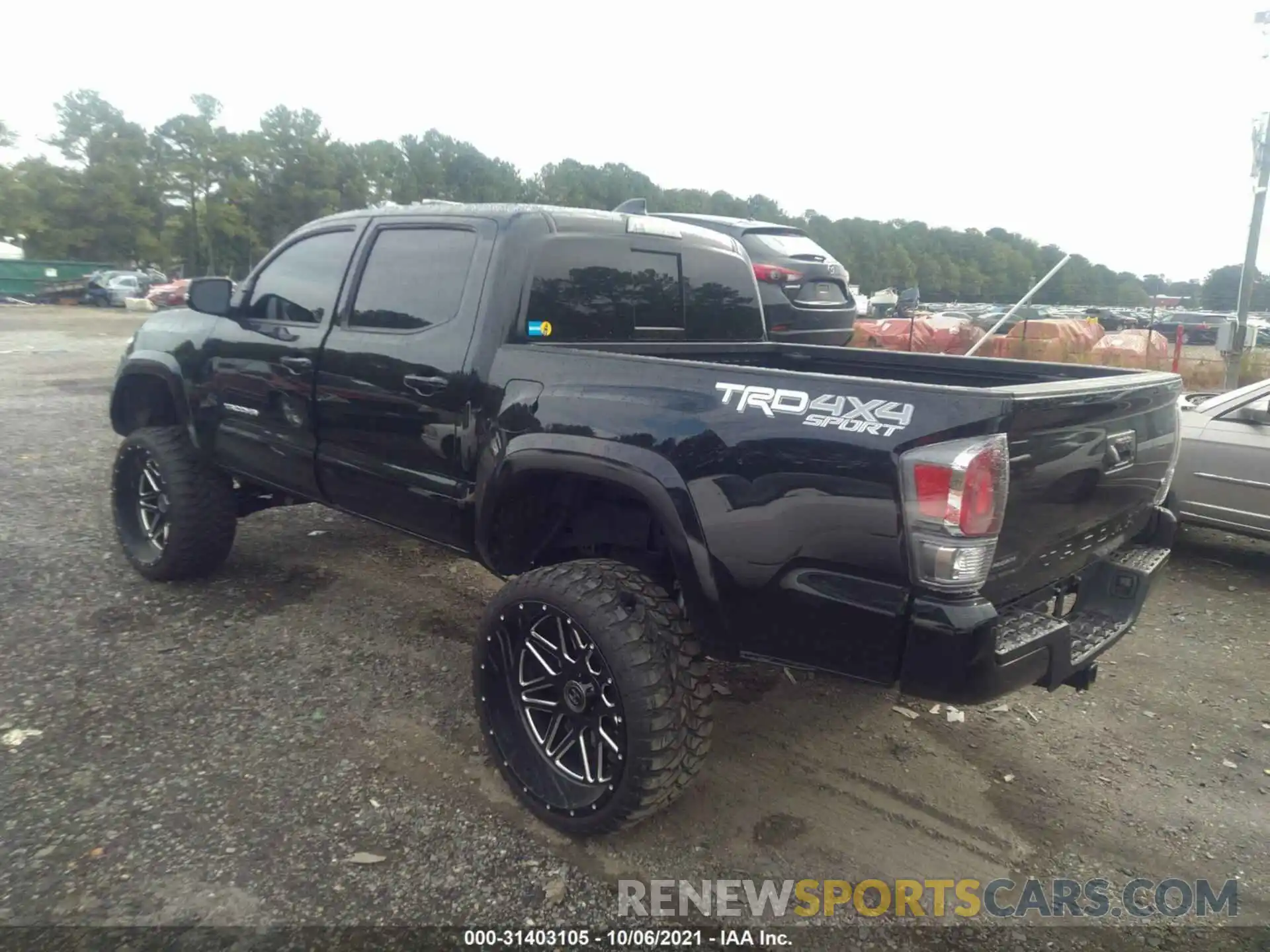 3 Photograph of a damaged car 5TFCZ5AN7MX270382 TOYOTA TACOMA 4WD 2021