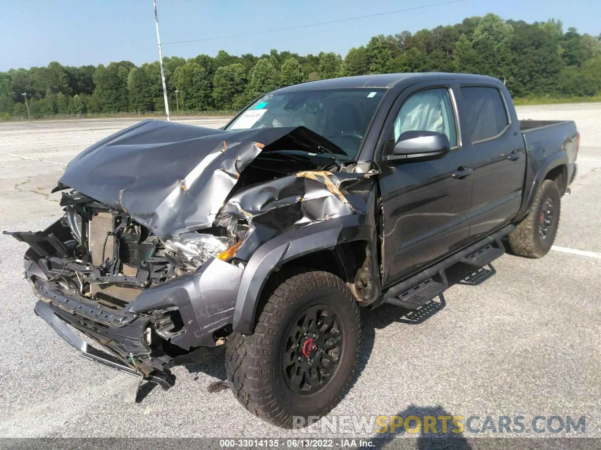 2 Photograph of a damaged car 5TFCZ5AN7MX278174 TOYOTA TACOMA 4WD 2021