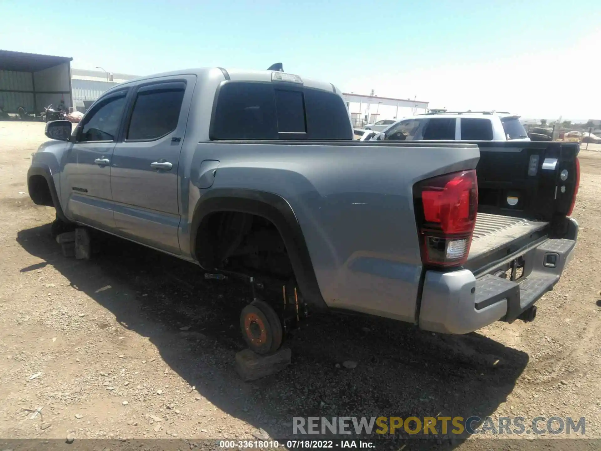 3 Фотография поврежденного автомобиля 5TFCZ5AN7MX280927 TOYOTA TACOMA 4WD 2021