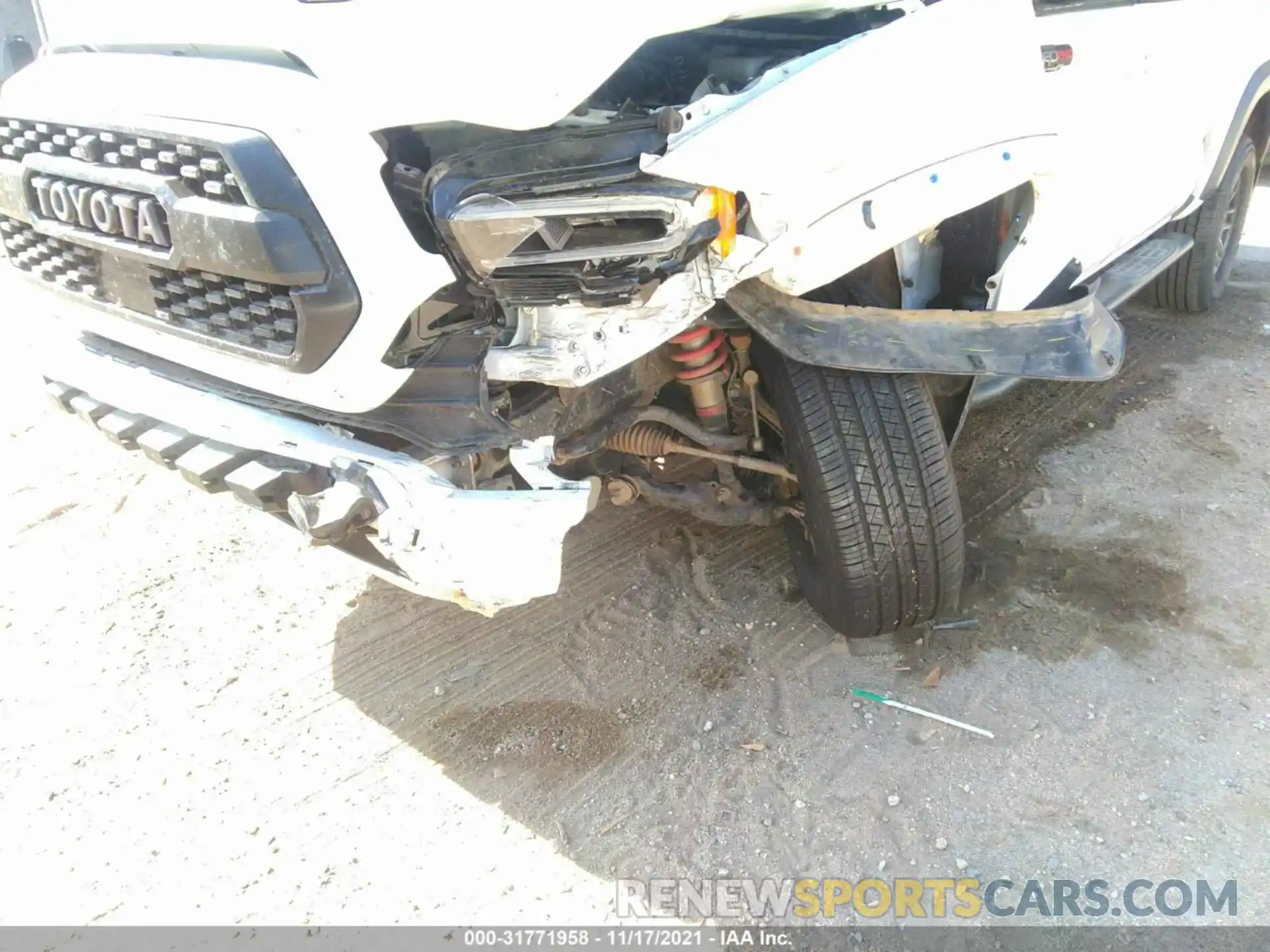 6 Photograph of a damaged car 5TFCZ5AN8MX249184 TOYOTA TACOMA 4WD 2021