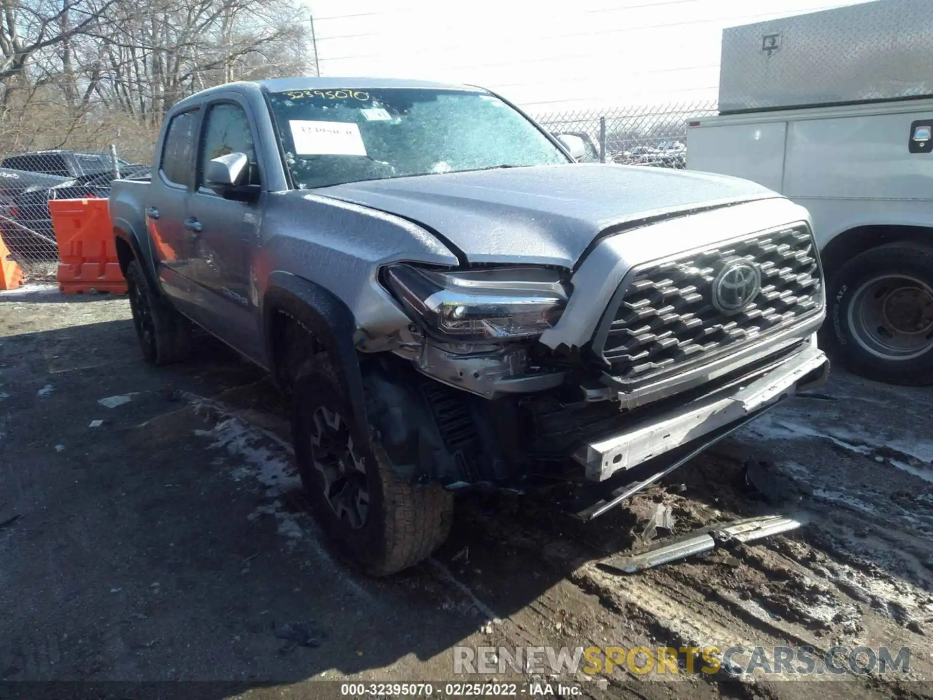 1 Photograph of a damaged car 5TFCZ5AN8MX264056 TOYOTA TACOMA 4WD 2021