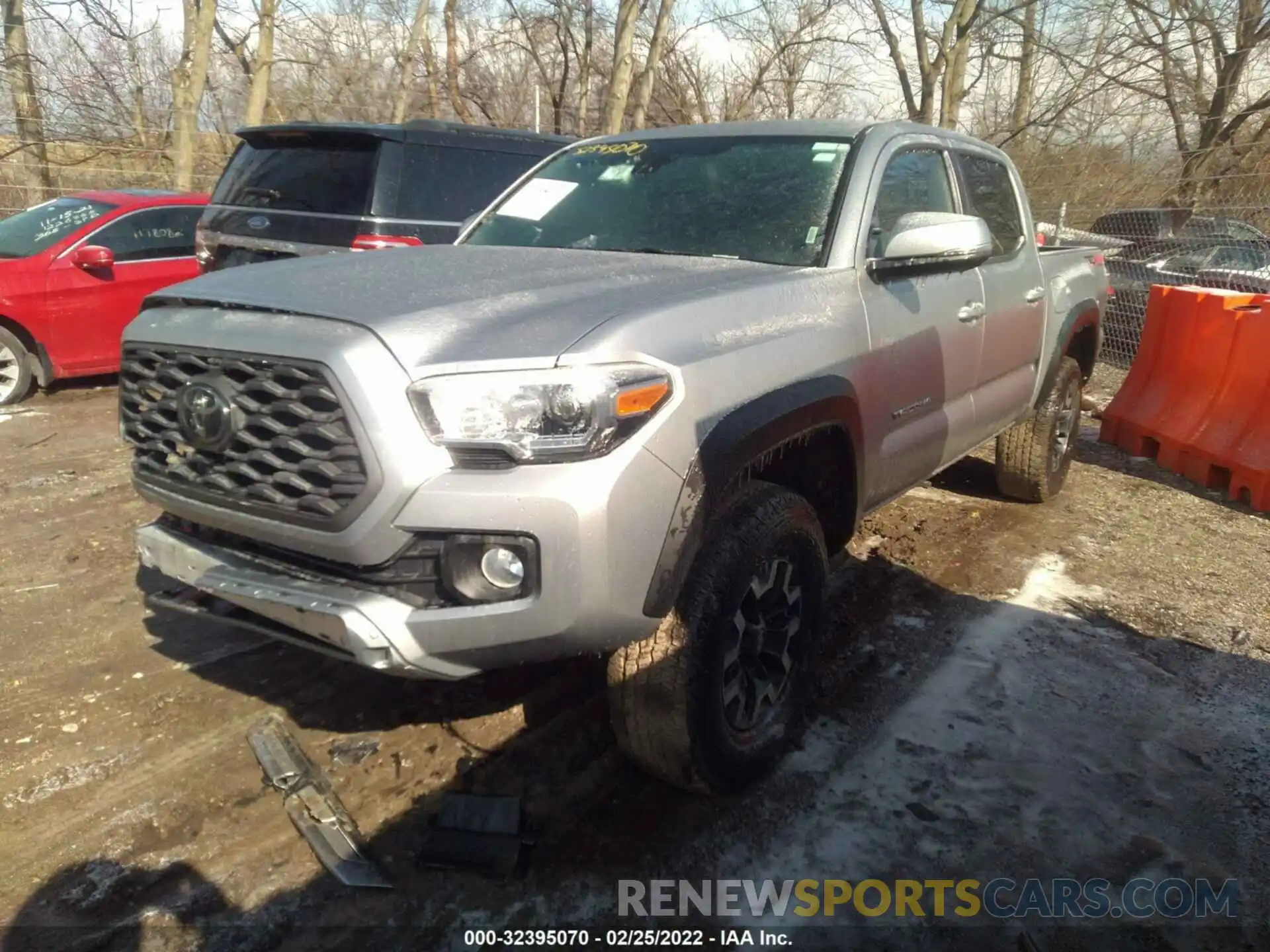 2 Photograph of a damaged car 5TFCZ5AN8MX264056 TOYOTA TACOMA 4WD 2021