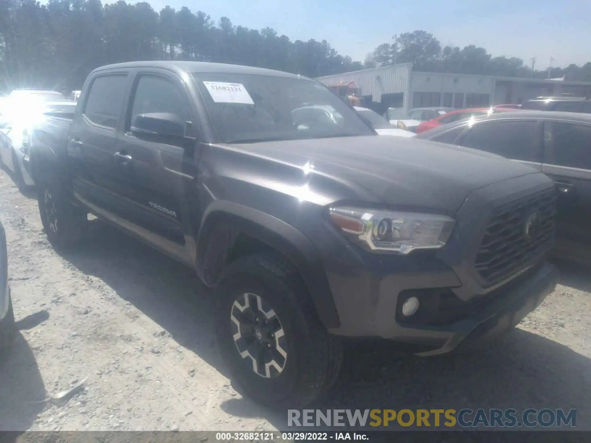 1 Photograph of a damaged car 5TFCZ5AN8MX264378 TOYOTA TACOMA 4WD 2021