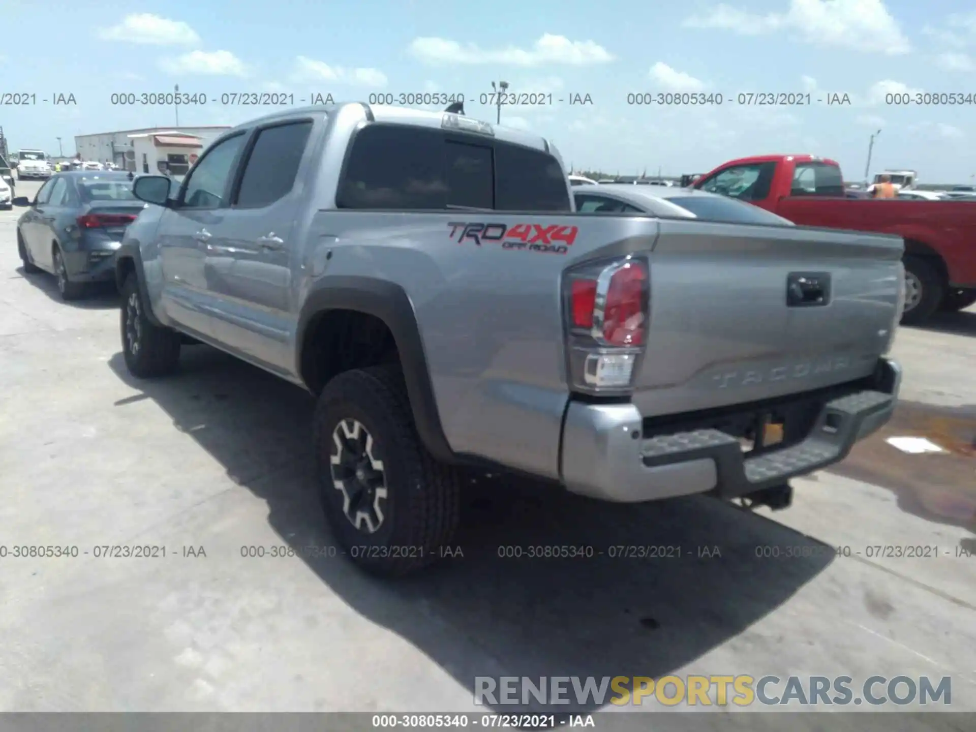 3 Photograph of a damaged car 5TFCZ5AN8MX269080 TOYOTA TACOMA 4WD 2021