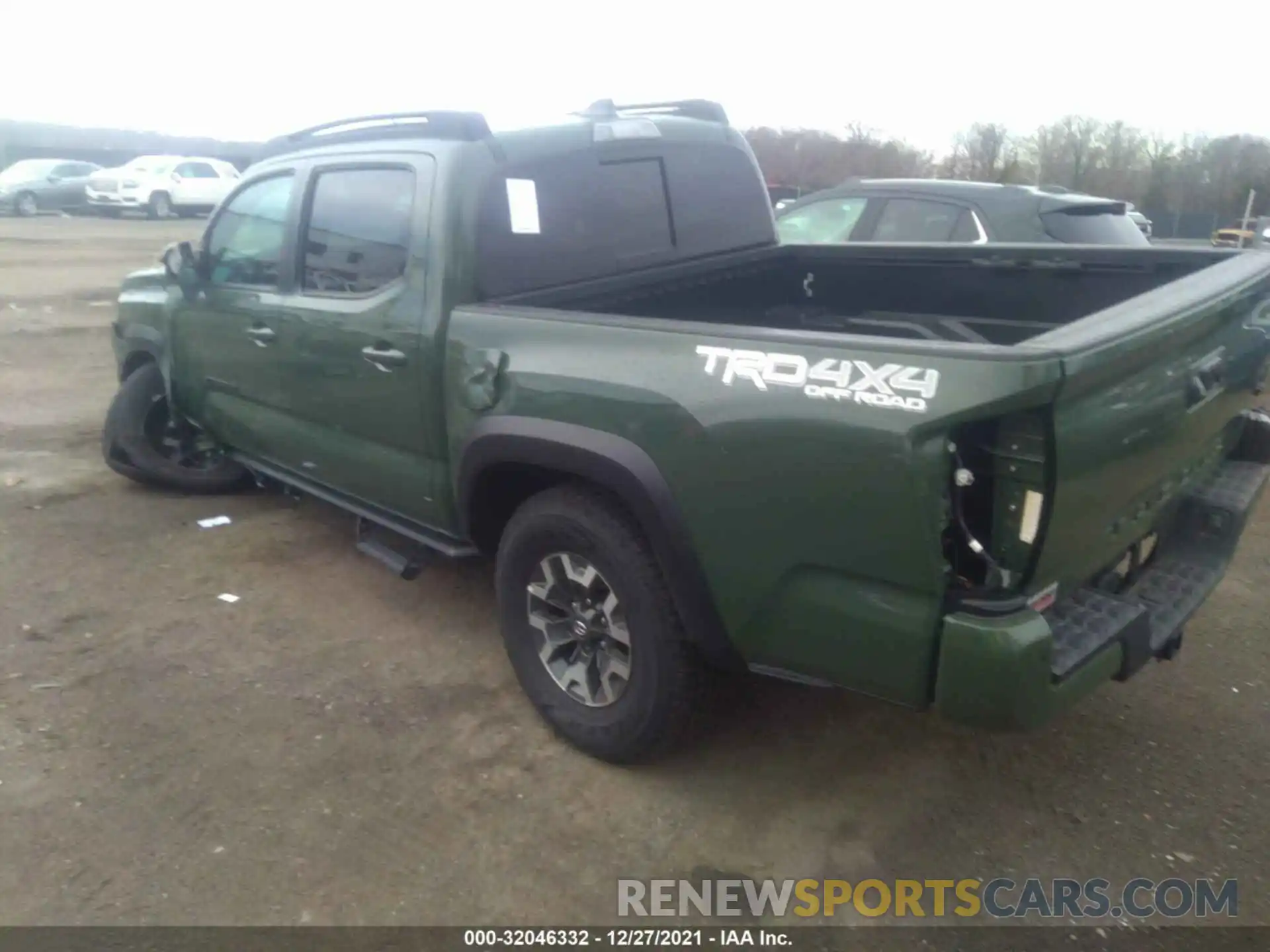 3 Photograph of a damaged car 5TFCZ5AN8MX273601 TOYOTA TACOMA 4WD 2021