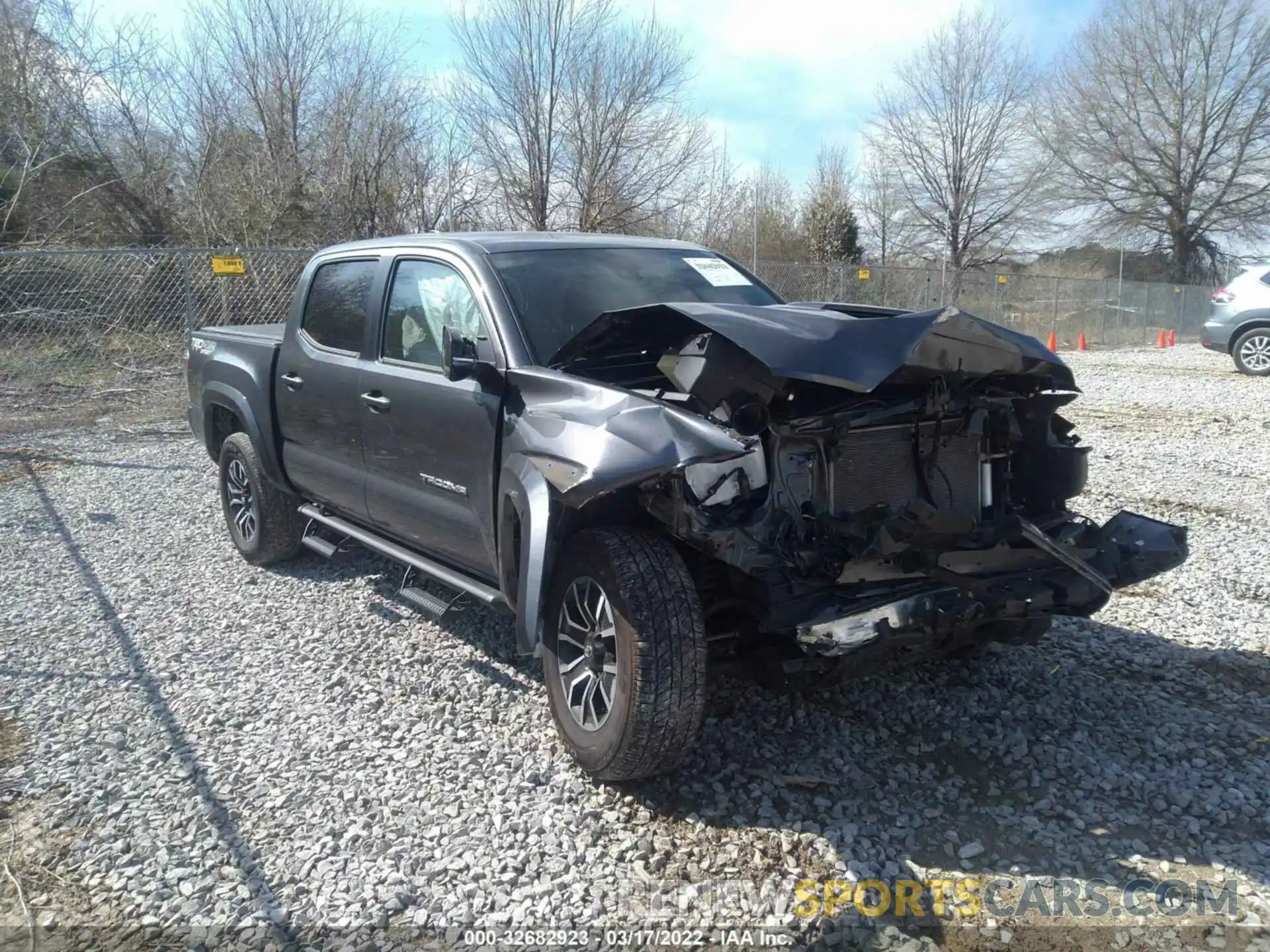 1 Photograph of a damaged car 5TFCZ5AN9MX245970 TOYOTA TACOMA 4WD 2021