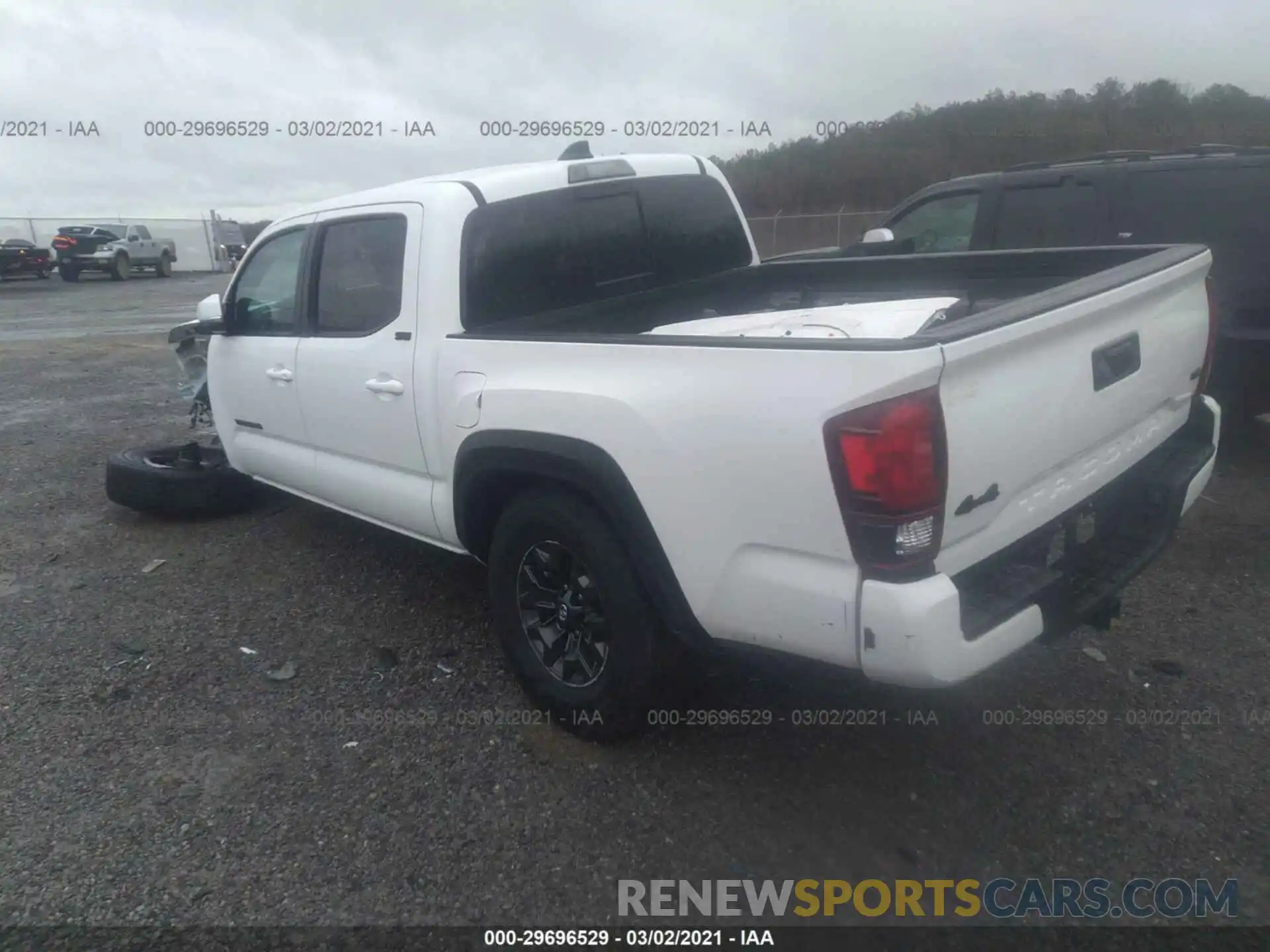 3 Photograph of a damaged car 5TFCZ5AN9MX246780 TOYOTA TACOMA 4WD 2021