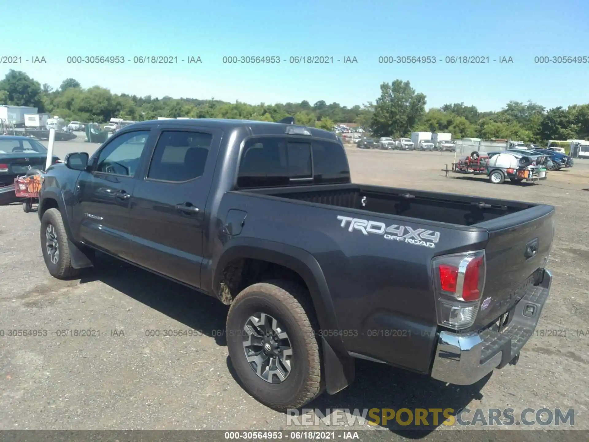 3 Photograph of a damaged car 5TFCZ5AN9MX249758 TOYOTA TACOMA 4WD 2021