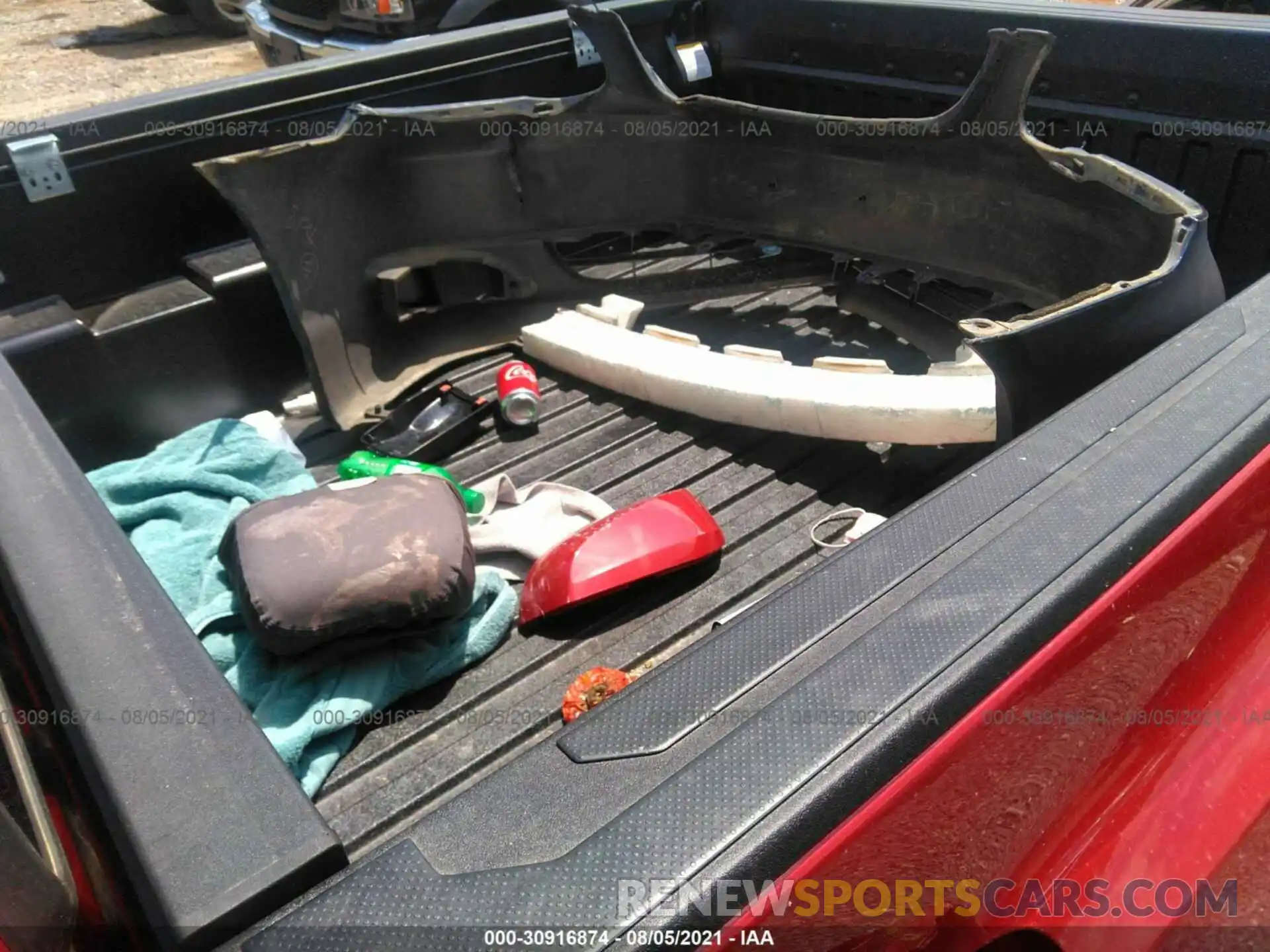 12 Photograph of a damaged car 5TFCZ5AN9MX254149 TOYOTA TACOMA 4WD 2021